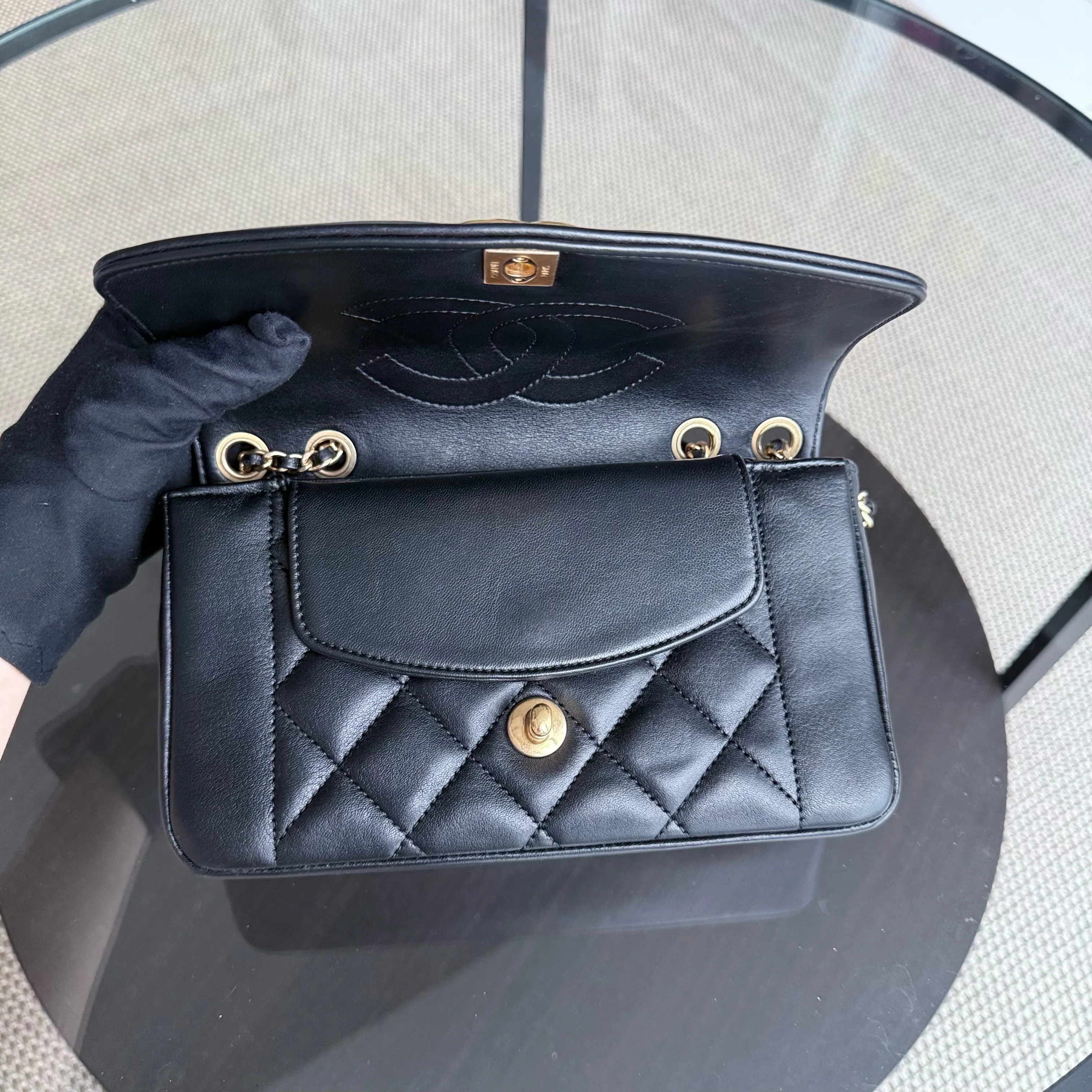 Chanel Diana Reissue Small - 22CM Quilted Lambskin Black Gold Hardware Series 20