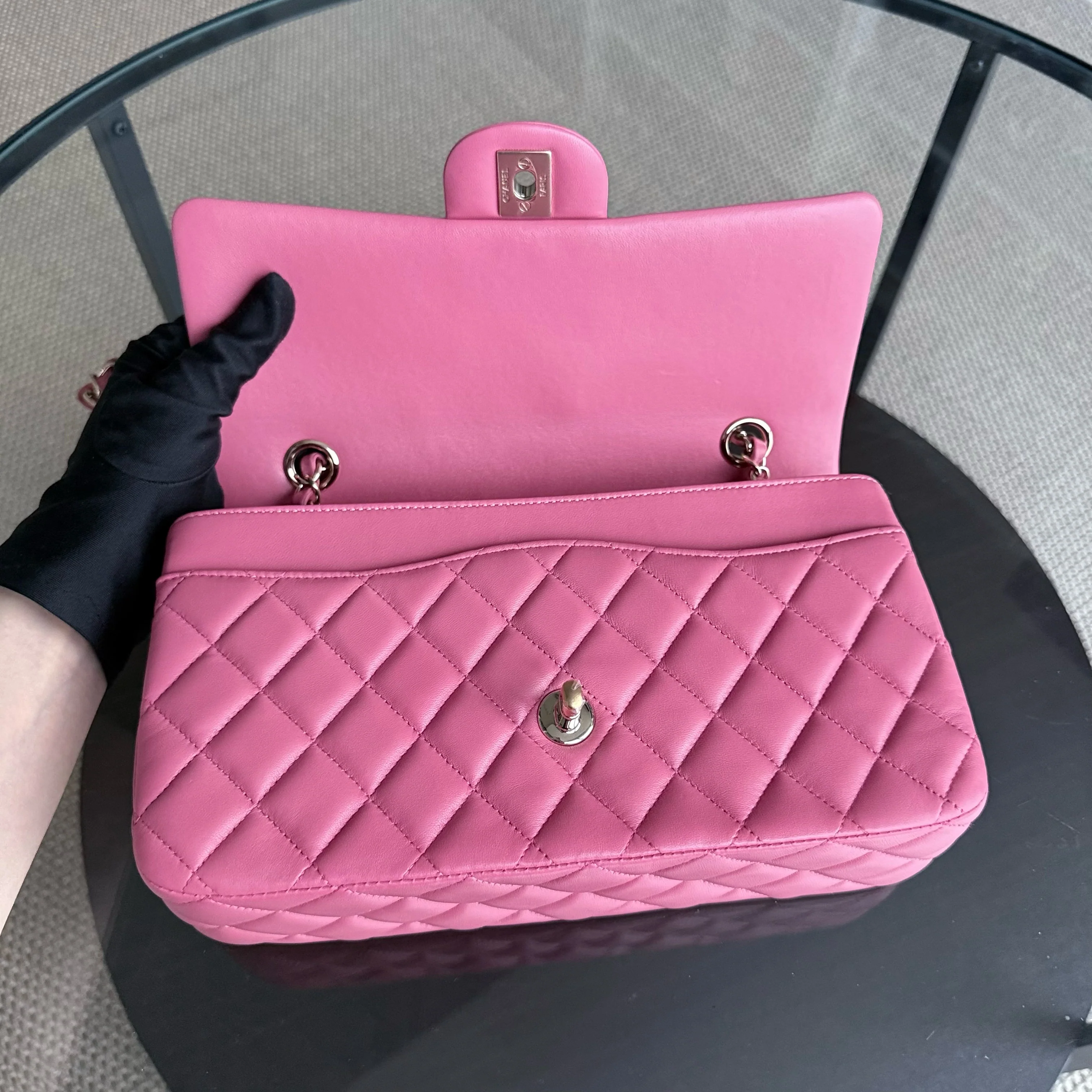 Chanel Classic Flap Medium - Special Valentine Edition 25CM Quilted Lambskin Pink Gold Hardware Series 19