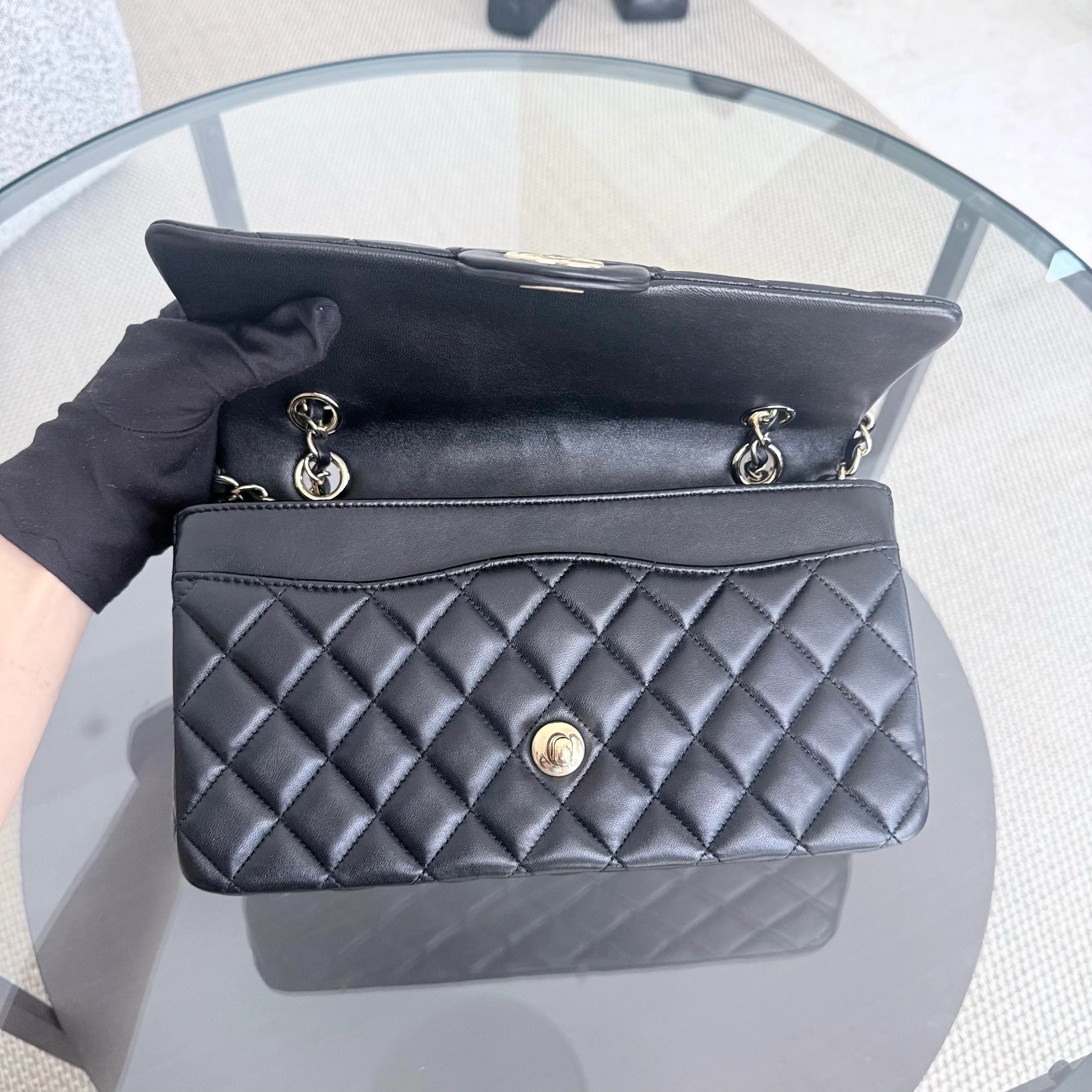 Chanel Classic Flap Medium - Special Valentine Edition 25CM Quilted Lambskin Black Gold Hardware Series 19