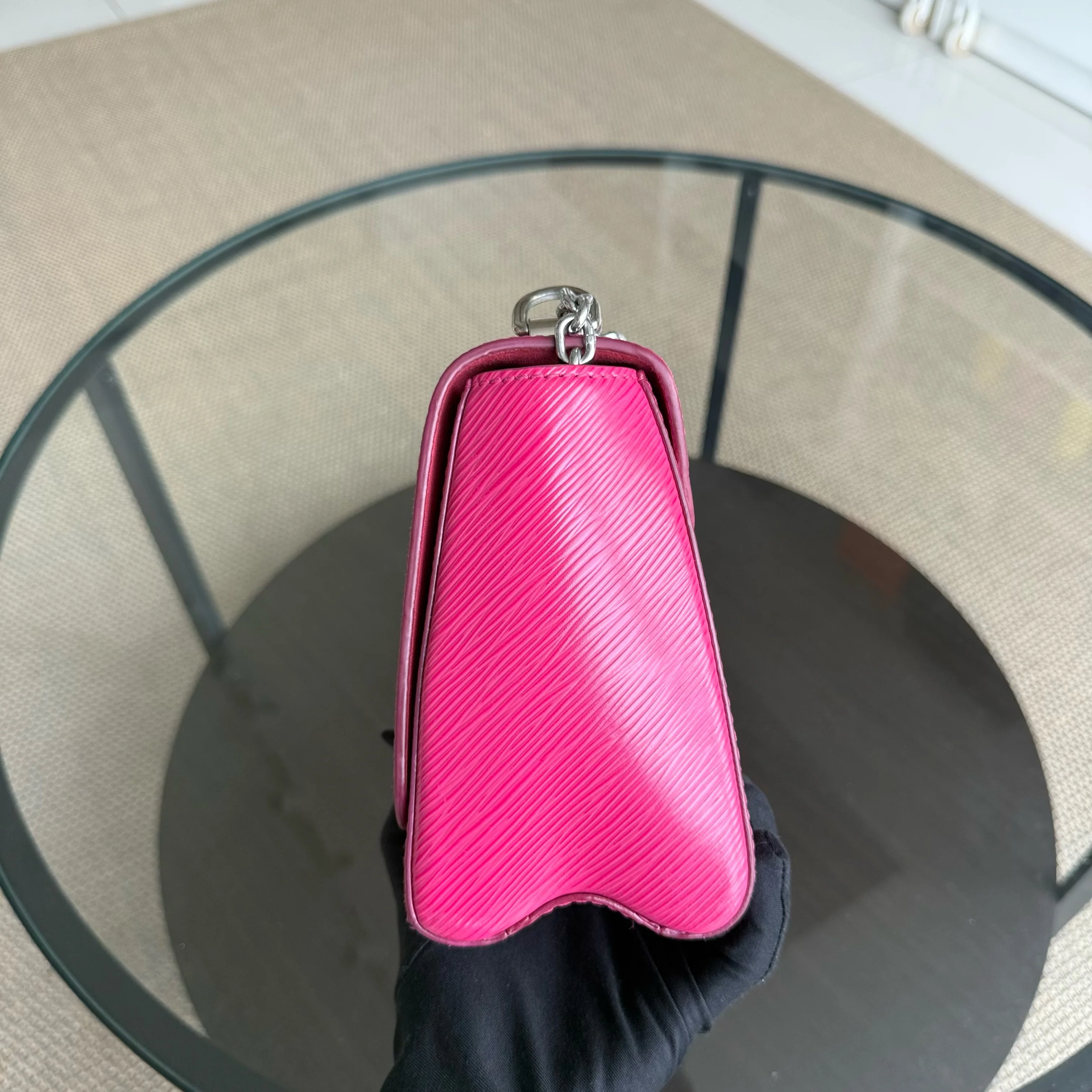 Louis Vuitton Twist Medium MM - EPI Leather Pink Silver Hardware