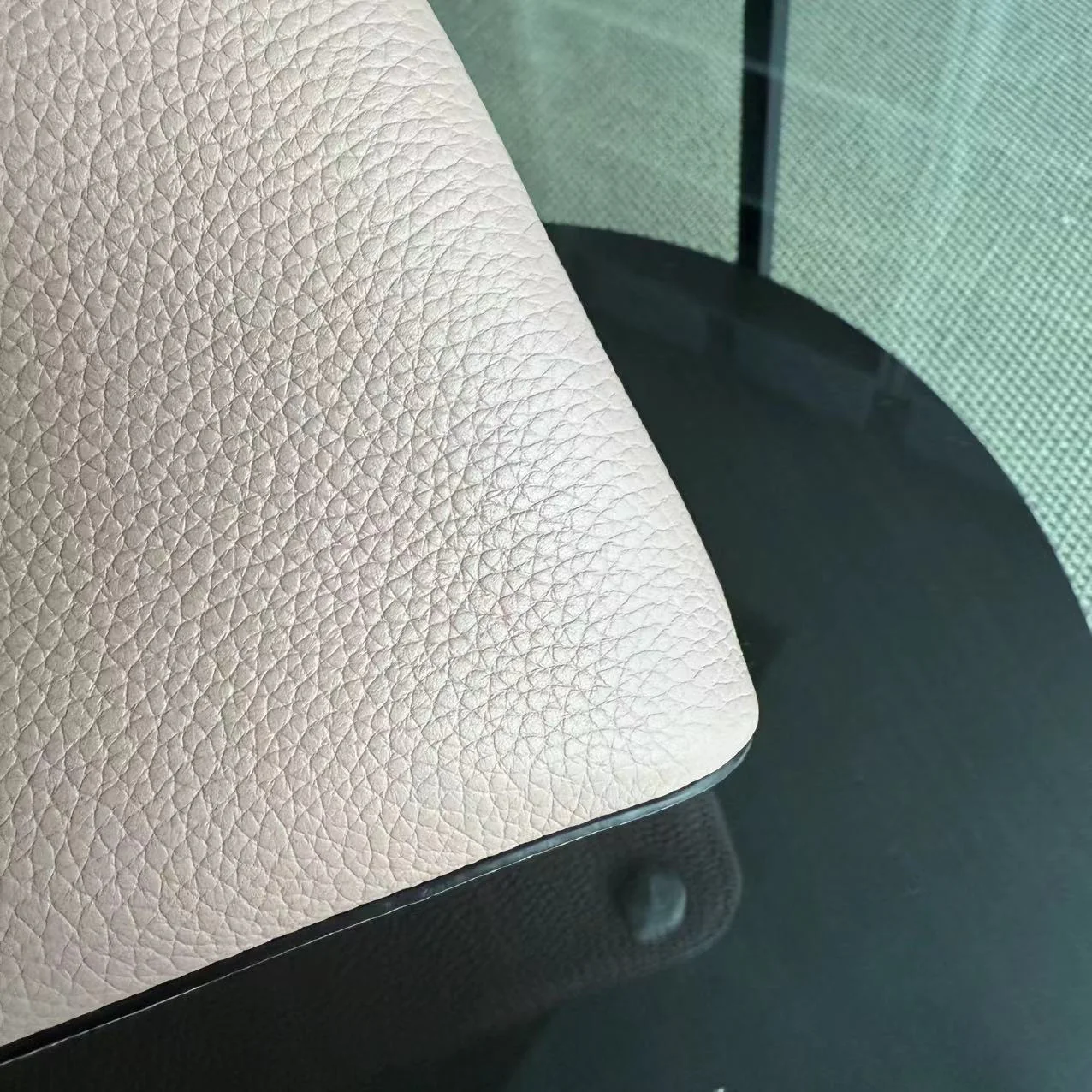 Louis Vuitton Capucines - BB Taurillon Calfskin Rose Jasmin Silver Hardware