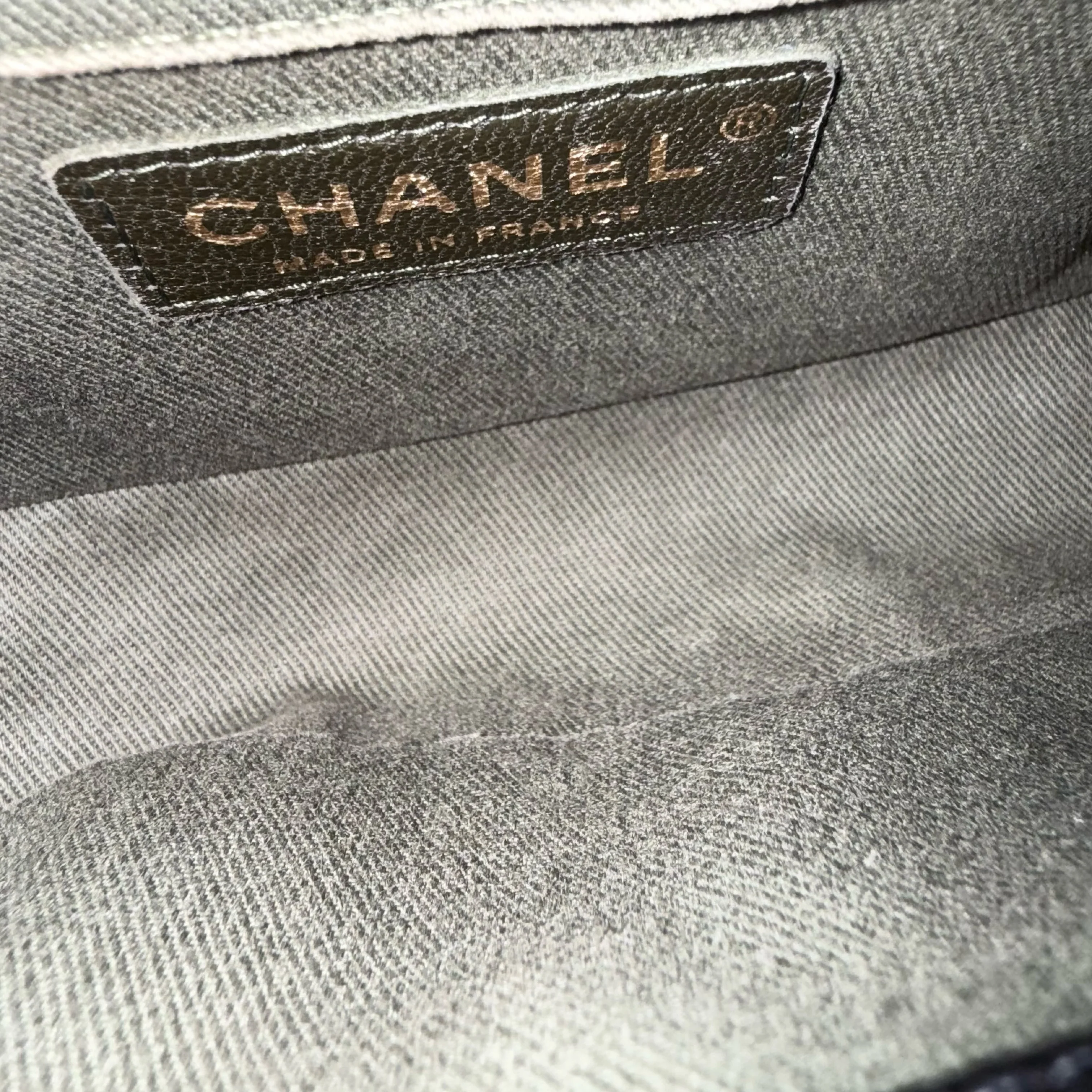 Chanel Boy Small - Caviar 20CM Quilted Black Gold Hardware Series 23