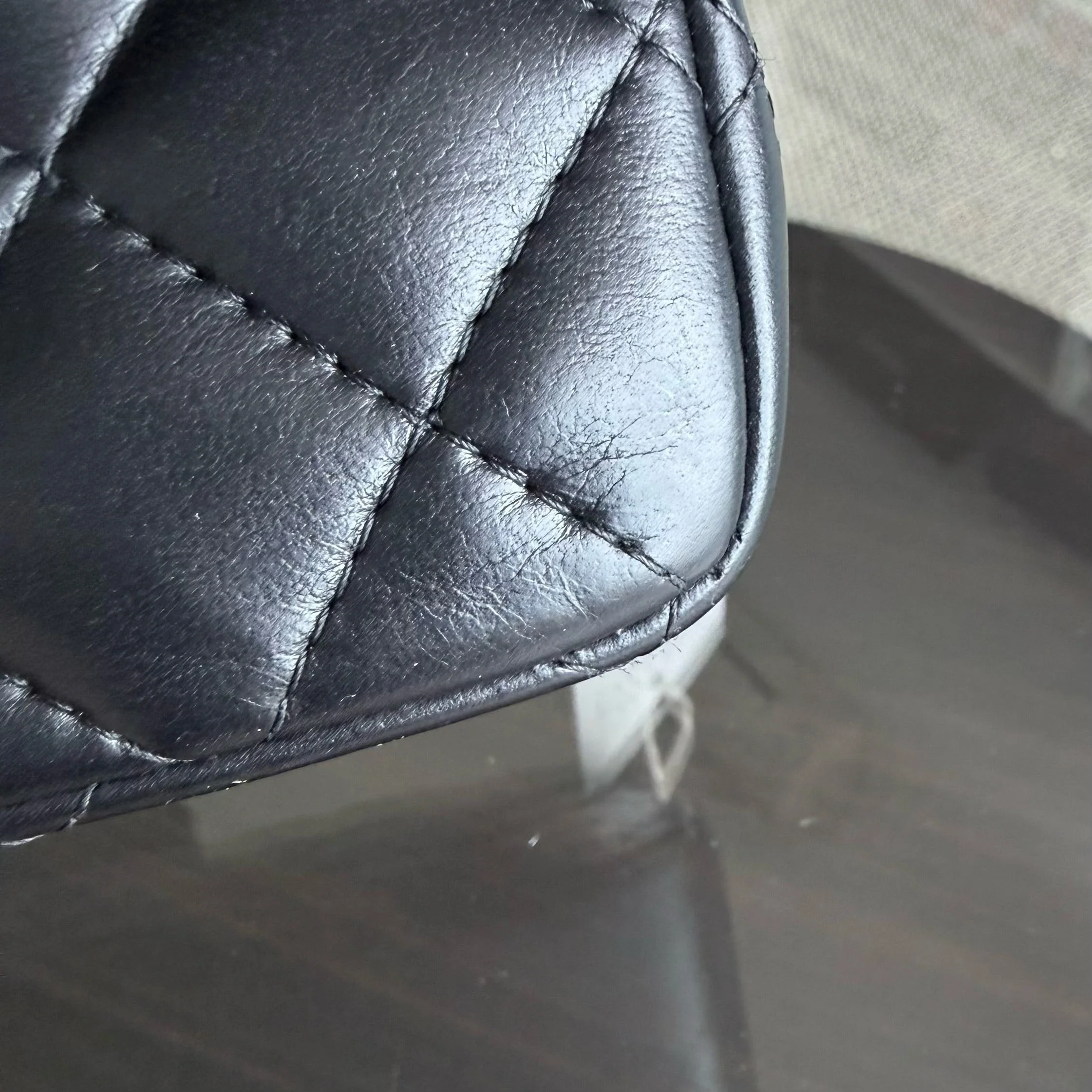 Chanel Classic Flap Mini Square - 17CM Quilted Lambskin Black Gold Hardware Series 18