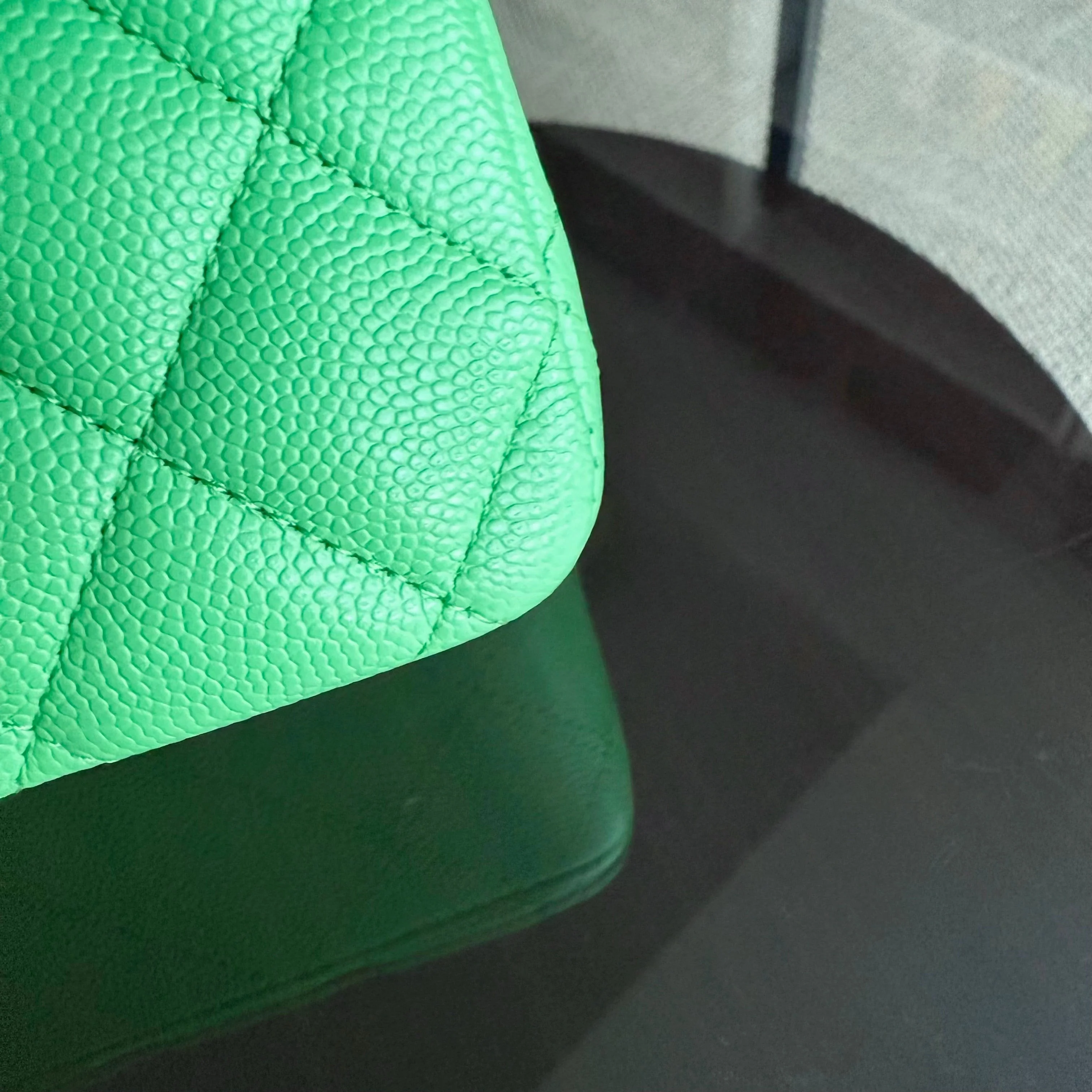 Chanel Classic Flap Medium - Caviar 25CM Quilted Green Gold Hardware Series 27