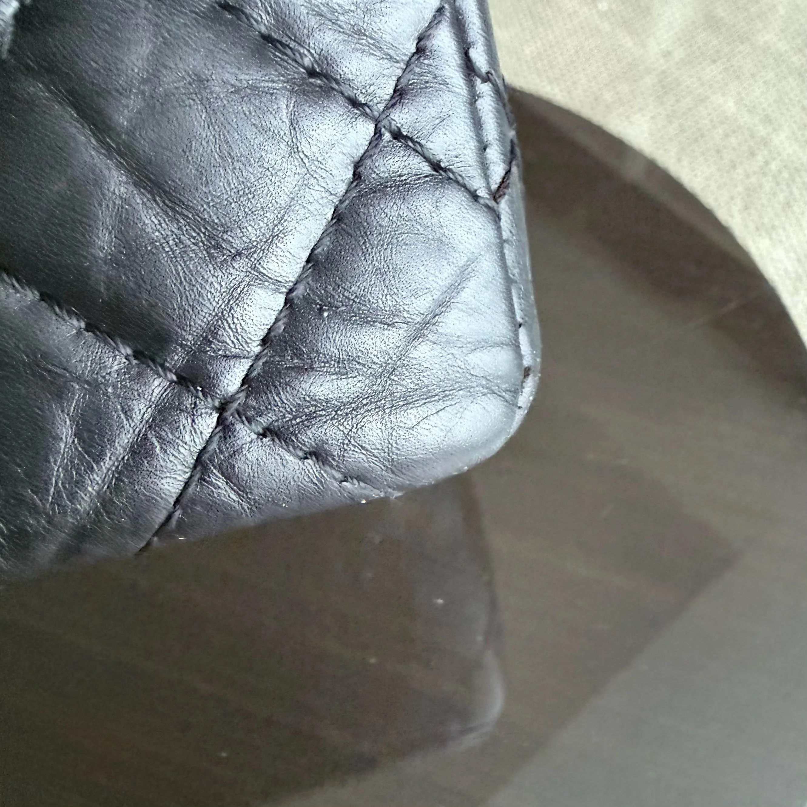 Chanel 2.55 Reissue 226 - 28CM Quilted Aged Calfskin Black Gold Hardware Series 14