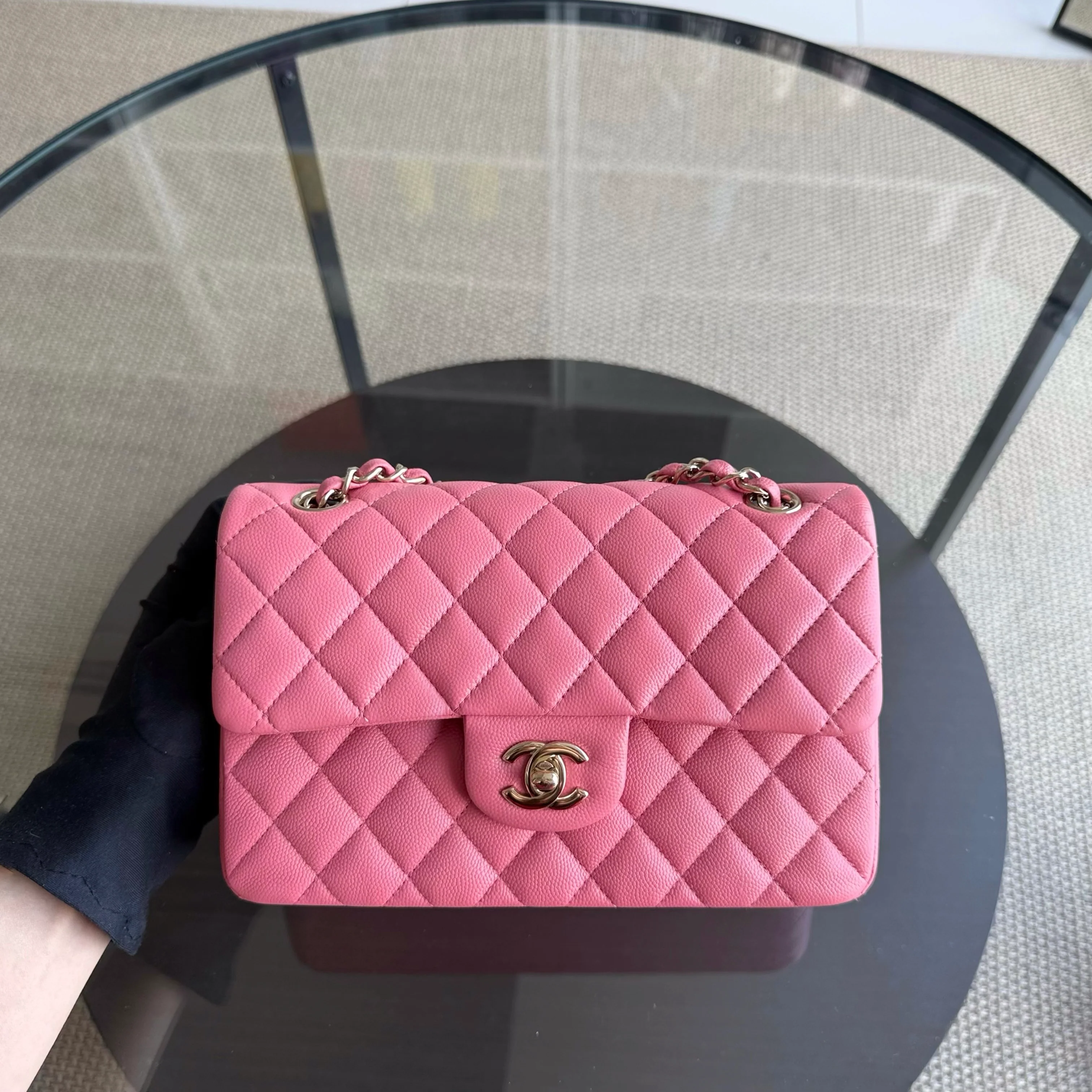 Chanel Classic Flap Small - Caviar 23CM Quilted Grained Calfskin Pink Gold Hardware Series 28