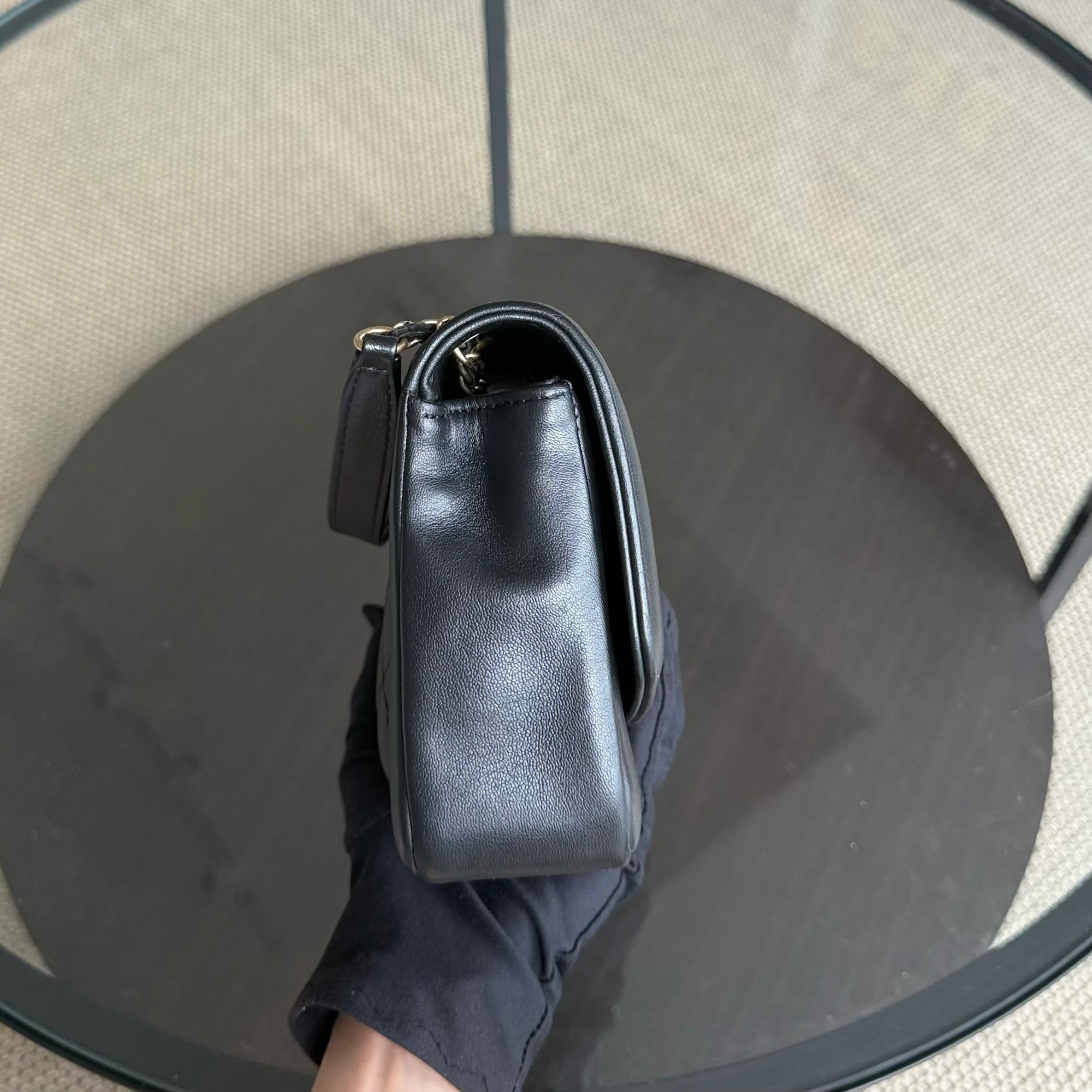 Chanel Diana Reissue Small - 22CM Quilted Lambskin Black Gold Hardware Series 20