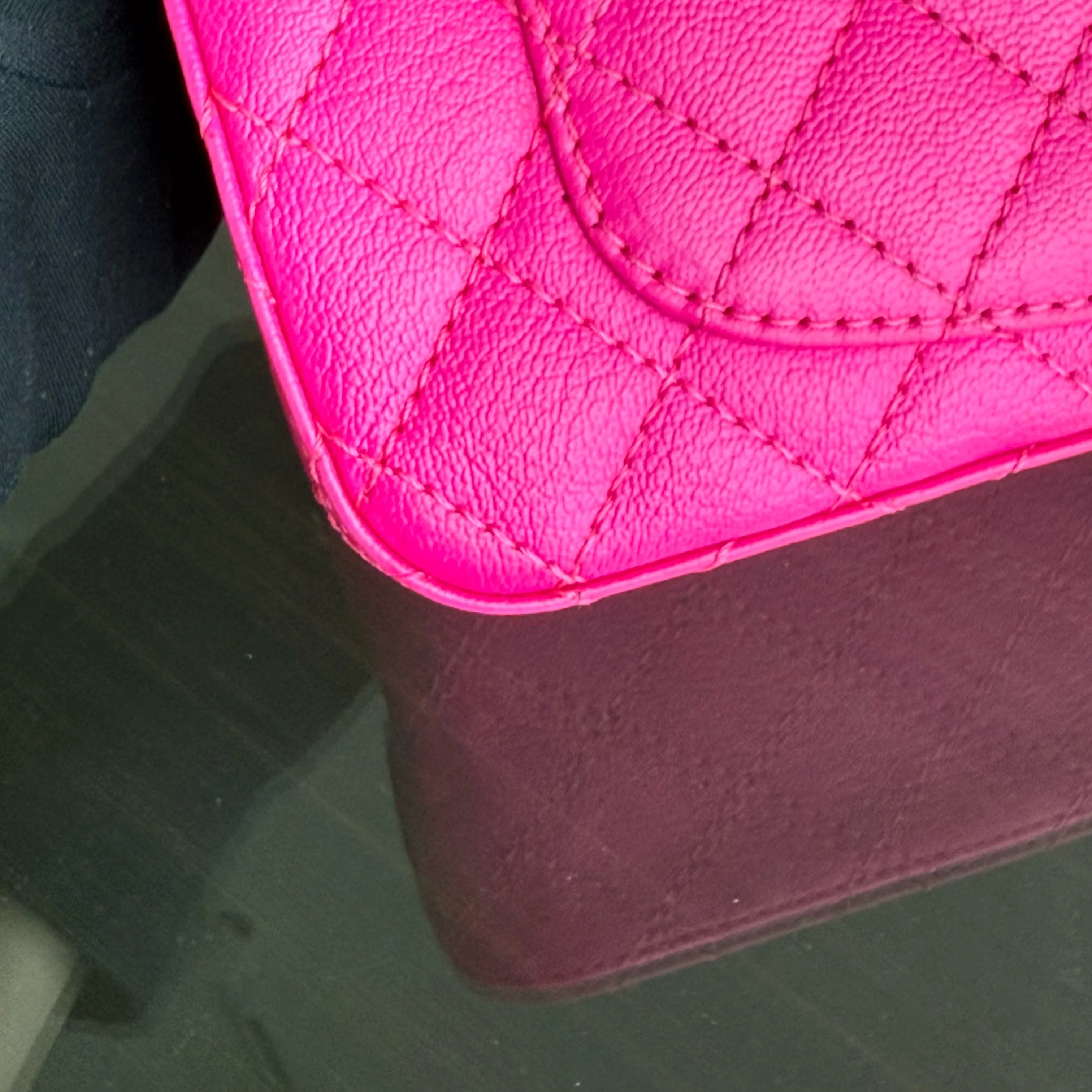 Chanel 2.55 Reissue Mini - 20CM Quilted Grained Calfskin Pink Silver Hardware Series 28