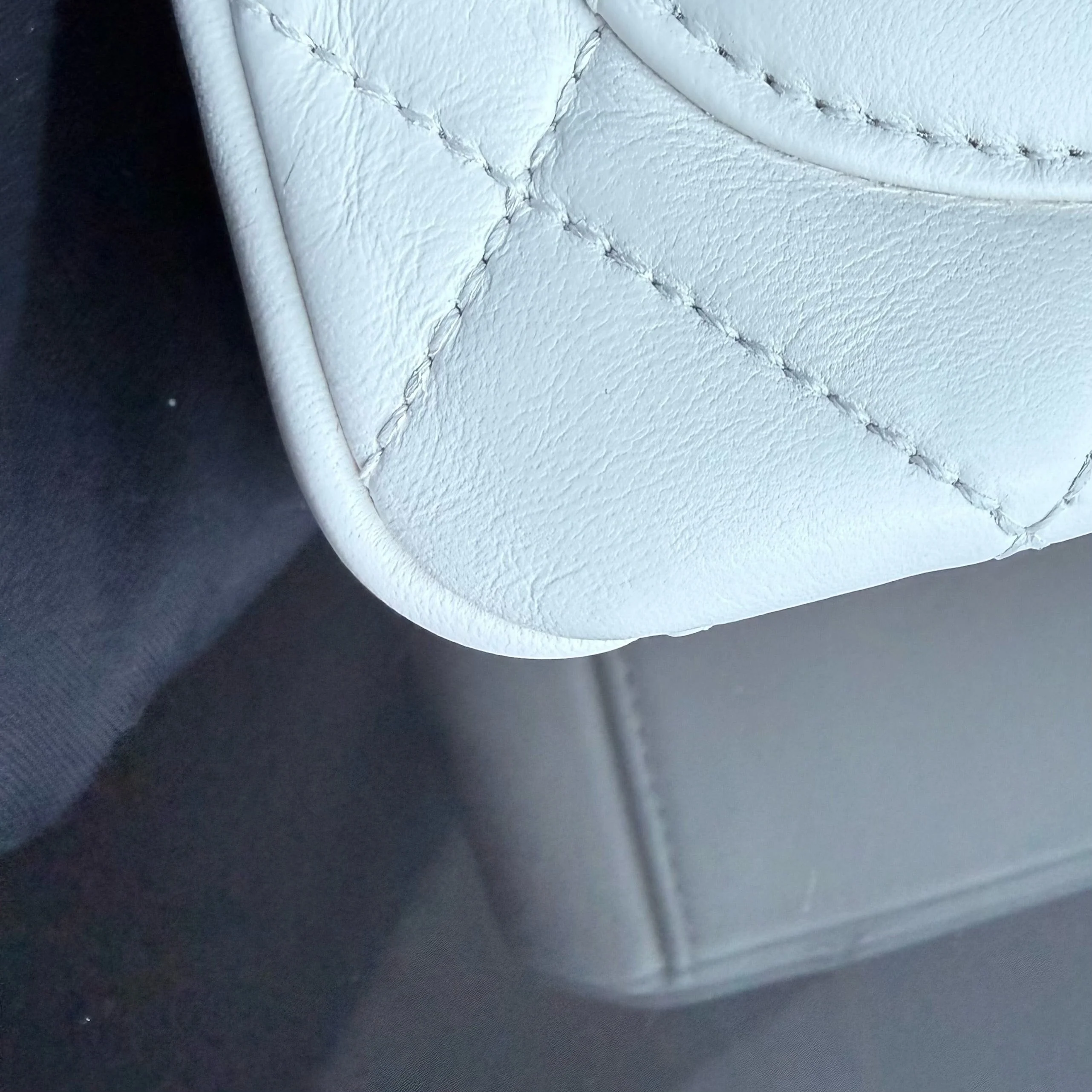 Chanel Classic Flap Mini Square - 17CM Quilted Lambskin White Gold Hardware Microchip