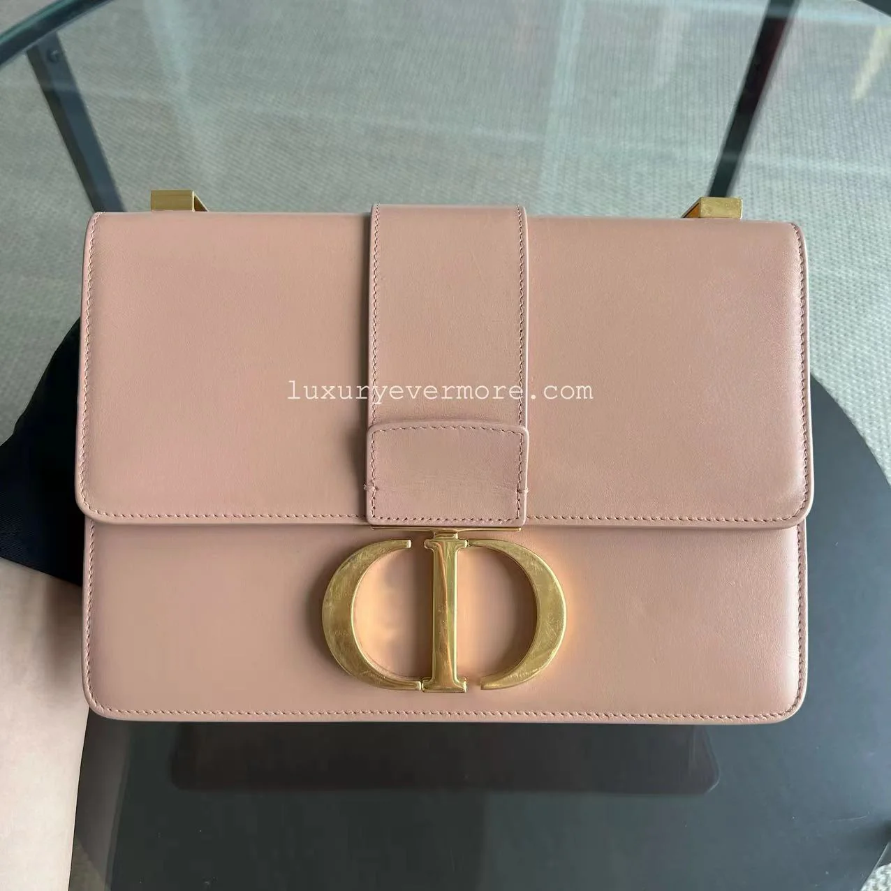 Dior 30 Montaigne Medium - Smooth Calfskin Nude Beige Golden Hardware