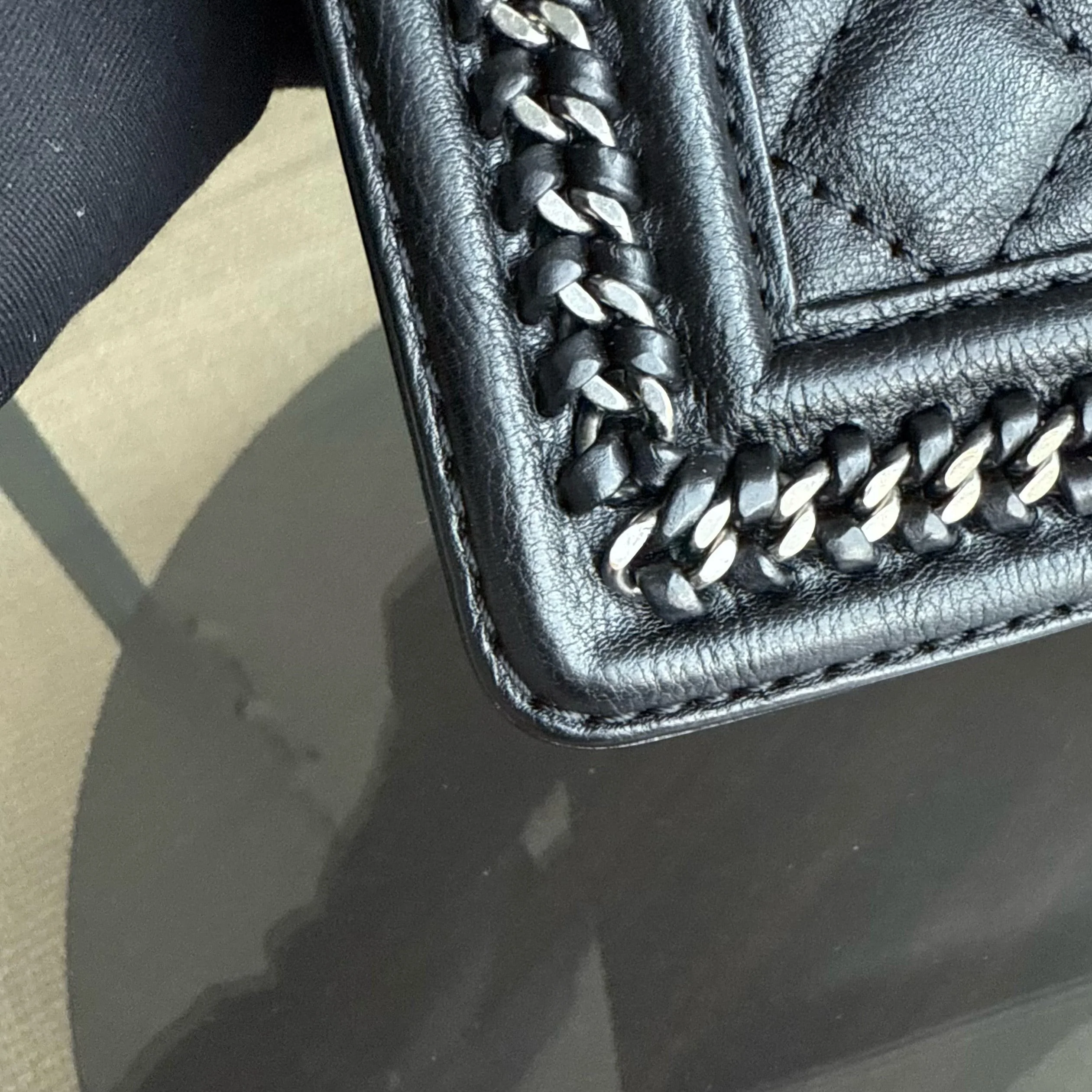 Chanel Boy Handle Old Medium 25CM Black Quilted Caviar With Handle Chain Around Ruthenium Silver Hardware Series 23