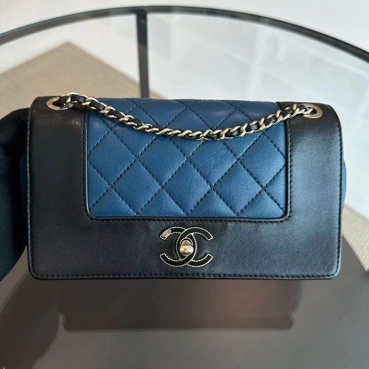 Chanel Seasonal Flap - Mademoiselle Small 23CM Calfskin Two-Tone Black Blue Golden Hardware Series 23