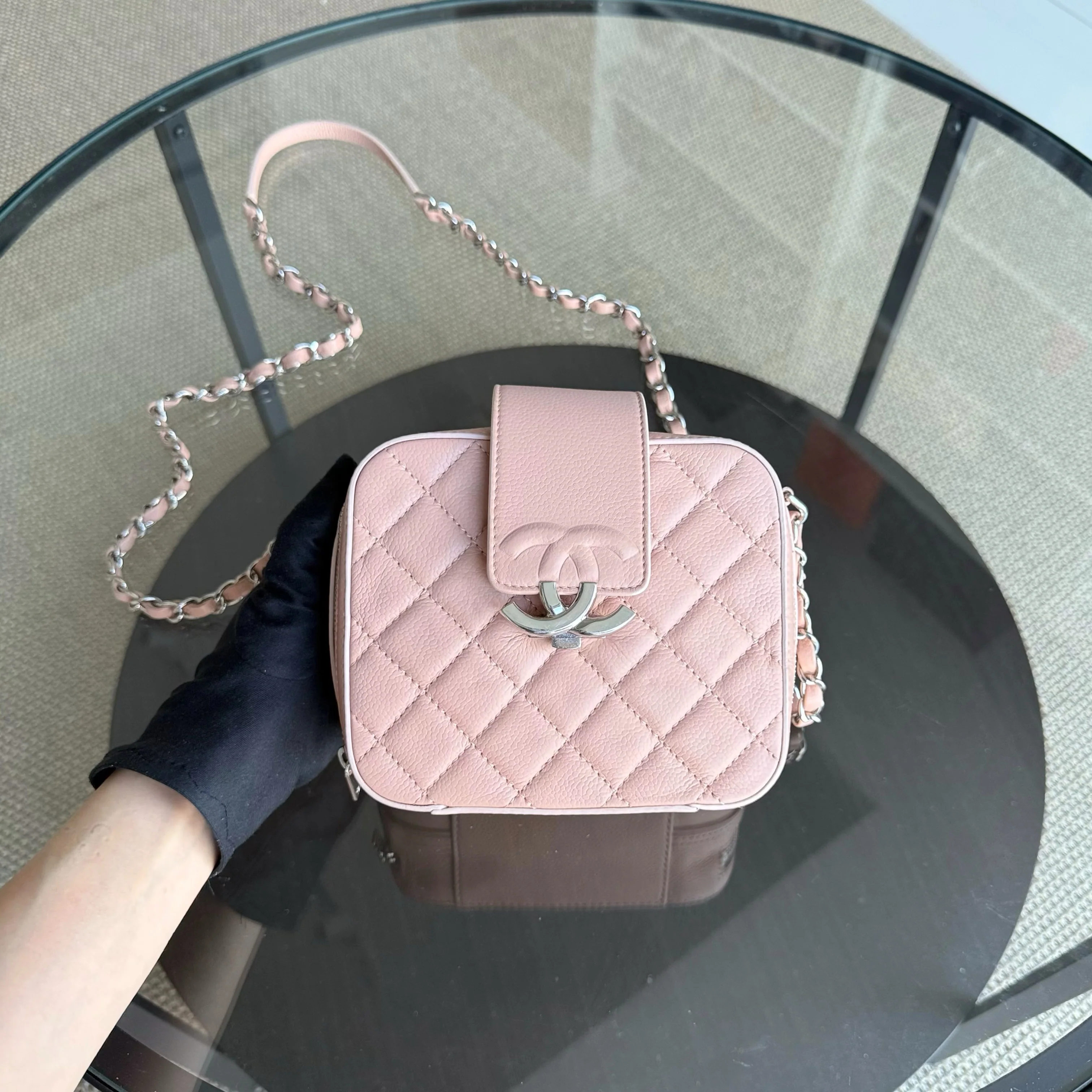 Chanel CC Box Camera Bag Small - Caviar Quilted Grained Calfskin Pink Series 24