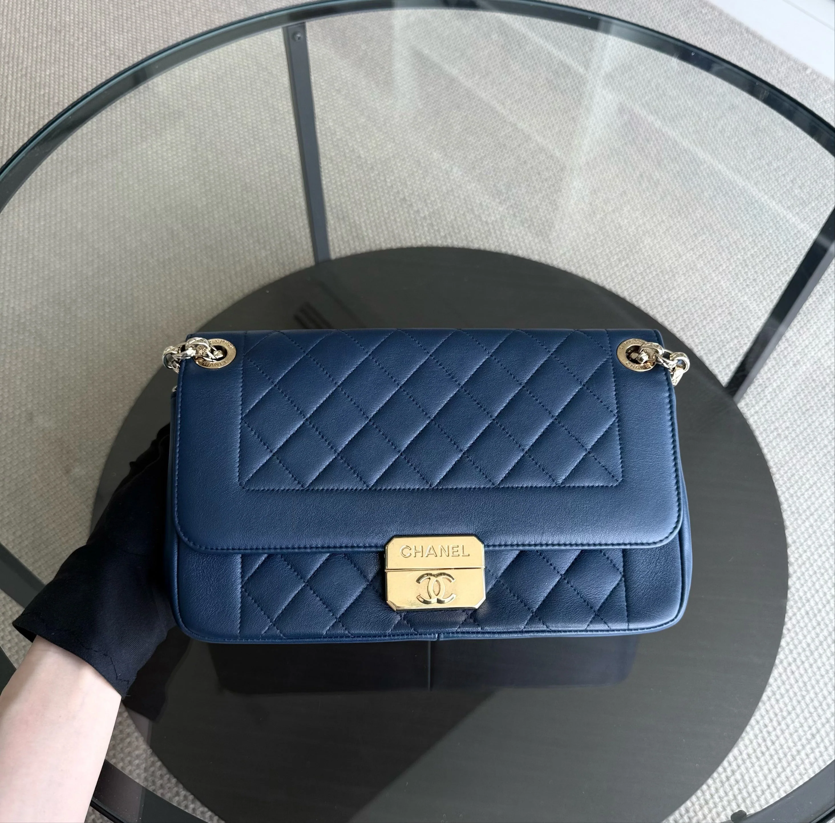 Chanel Chic With Me Medium - Lambskin Quilted 25CM Navy Blue Gold Hardware Series 18