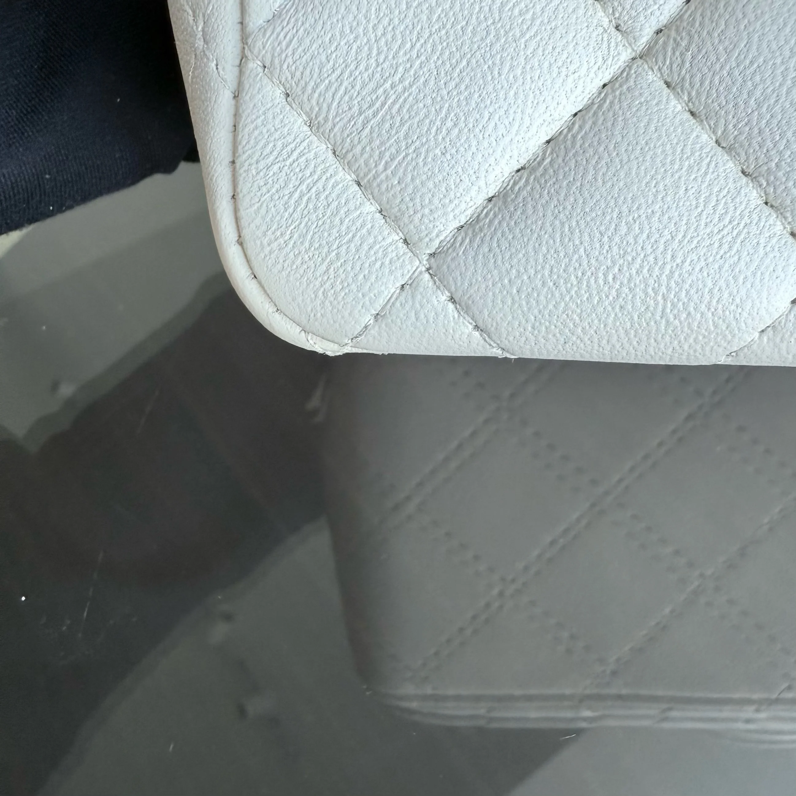 Chanel Classic Flap Mini Square - 17CM Quilted Lambskin White Gold Hardware Microchip