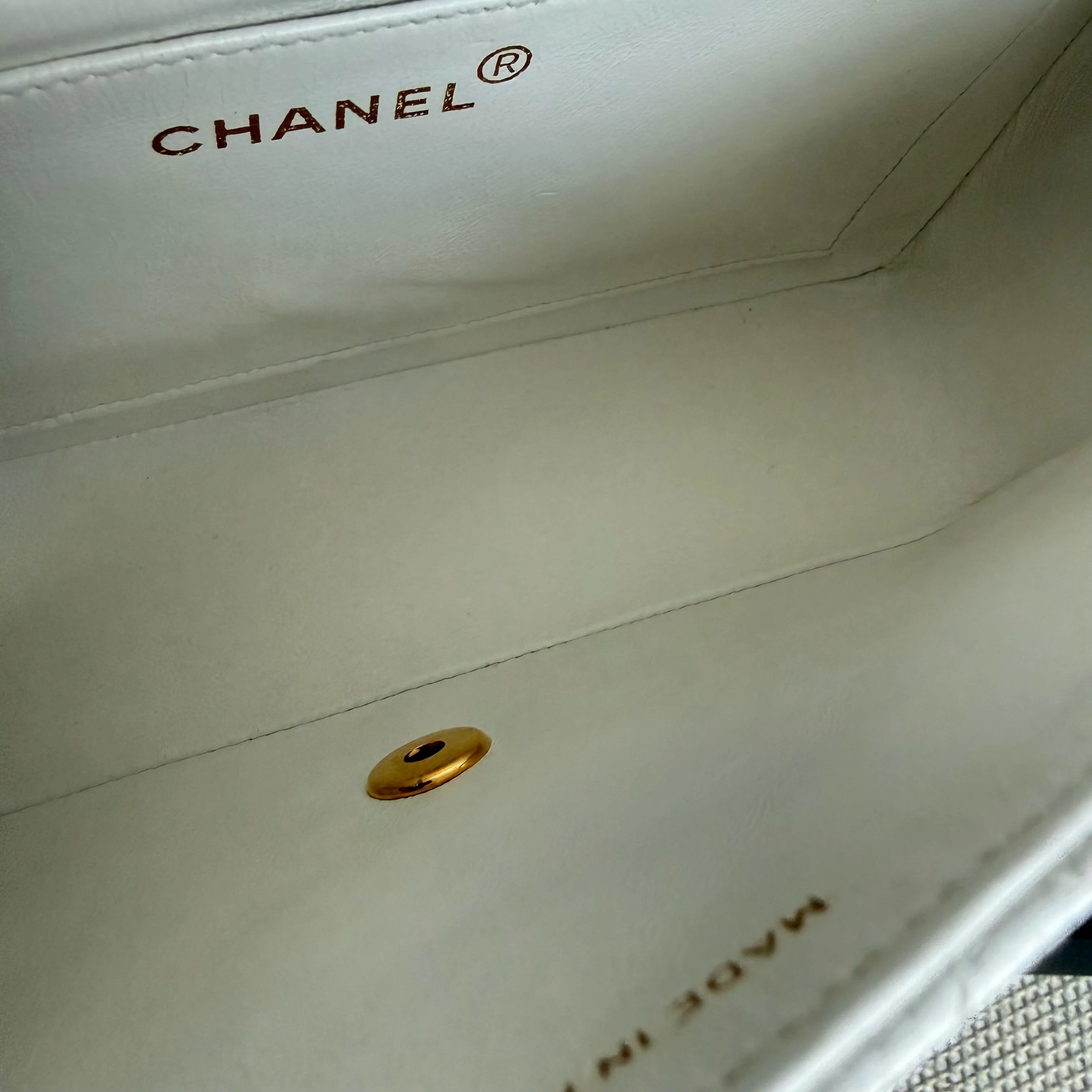 Chanel Diana Medium Vintage - 25CM Quilted Caviar White Gold Hardware Series 2