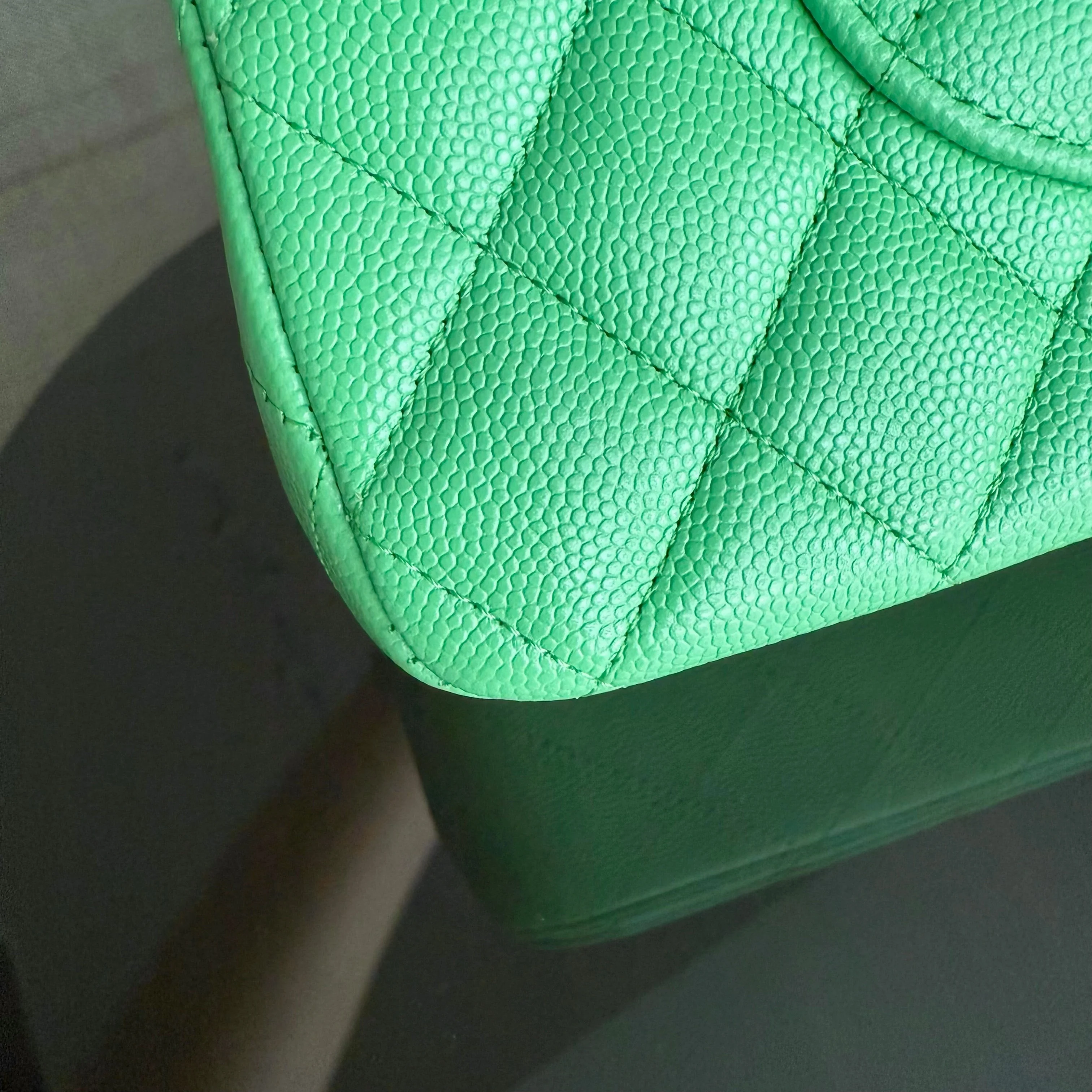 Chanel Classic Flap Medium - Caviar 25CM Quilted Green Gold Hardware Series 27