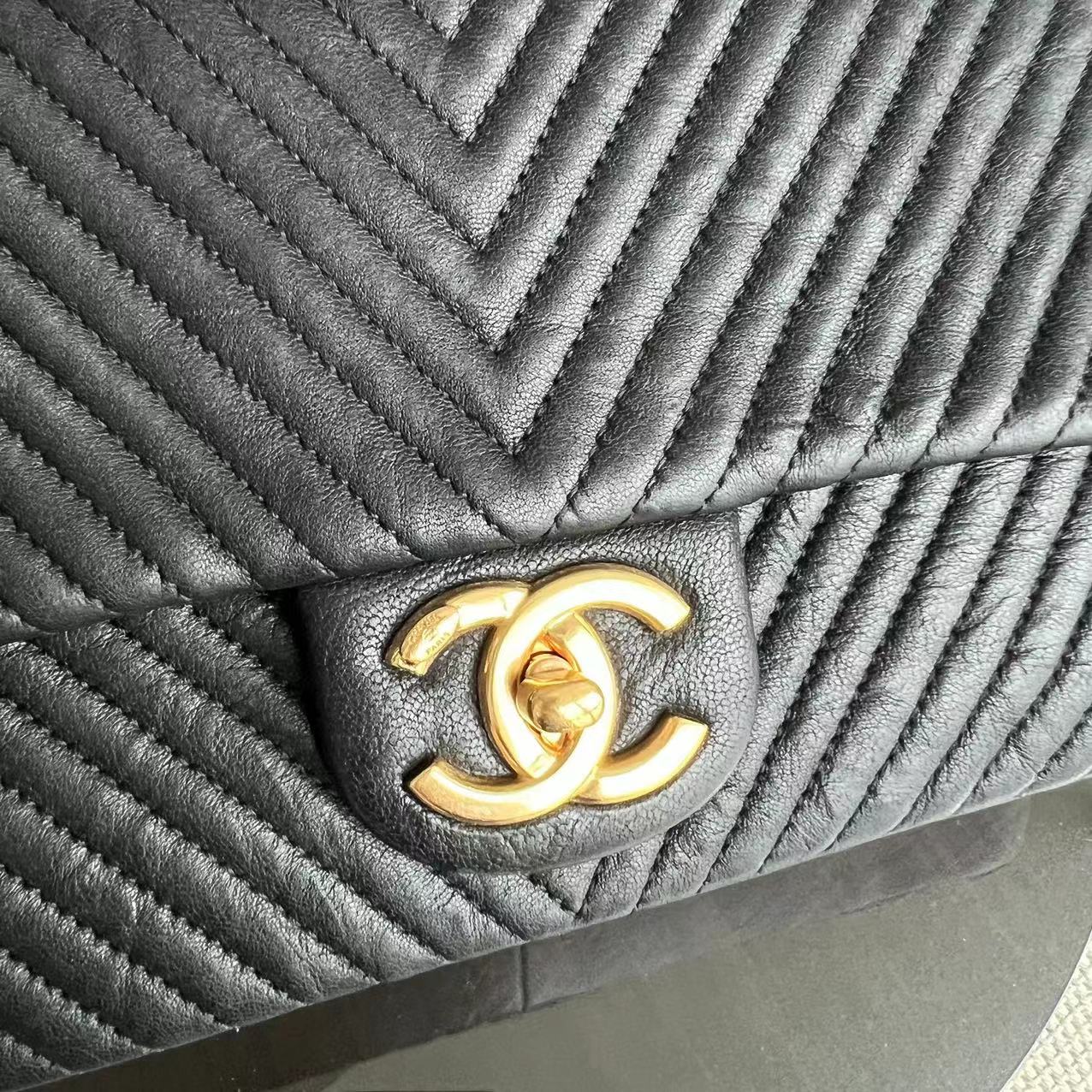 Chanel Herringbone - Medium Seasonal Flap Black Aged Calfskin Golden Hardware Series 19