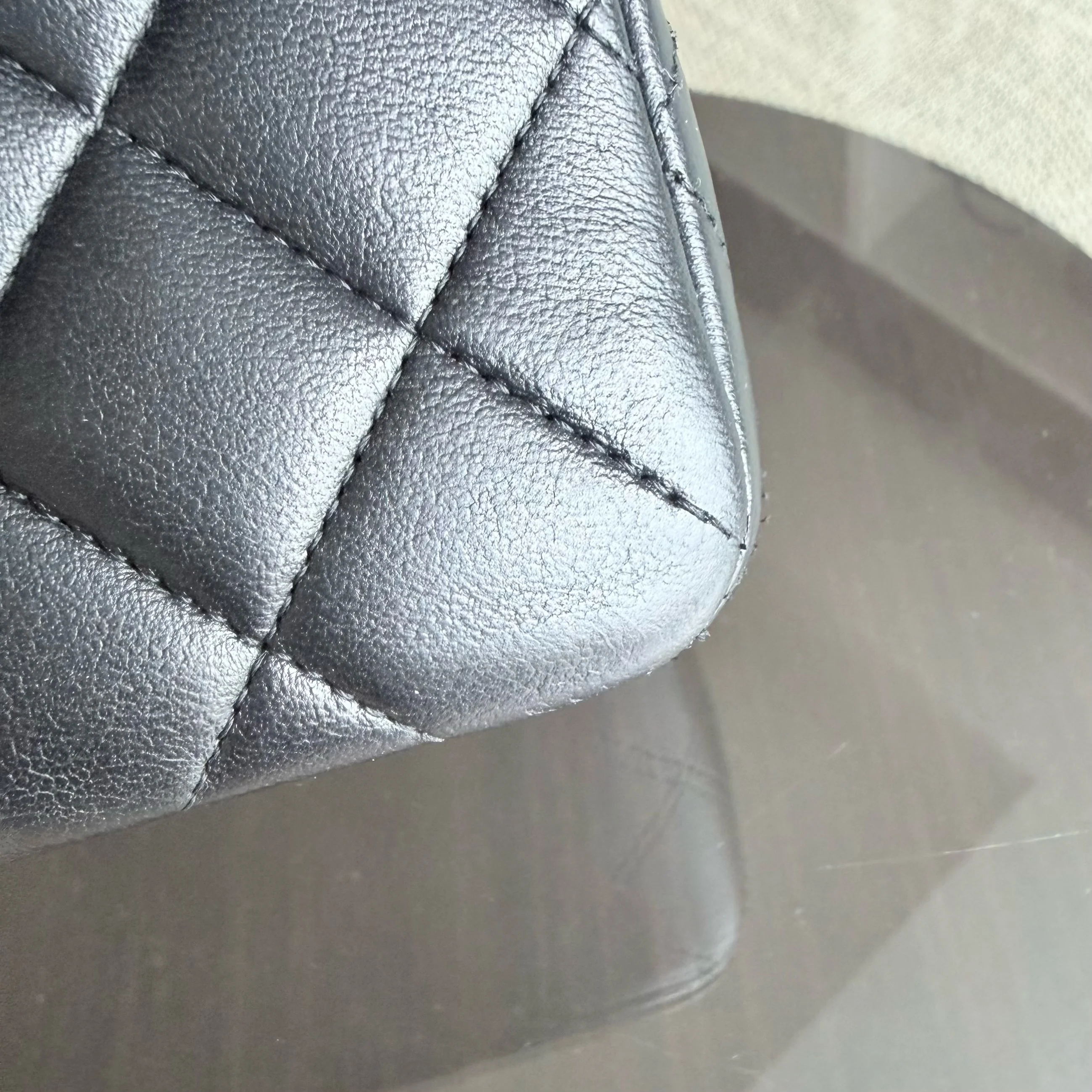 Chanel Classic Flap Small - Quilted Lambskin 23CM Black Gold Hardware Series 29