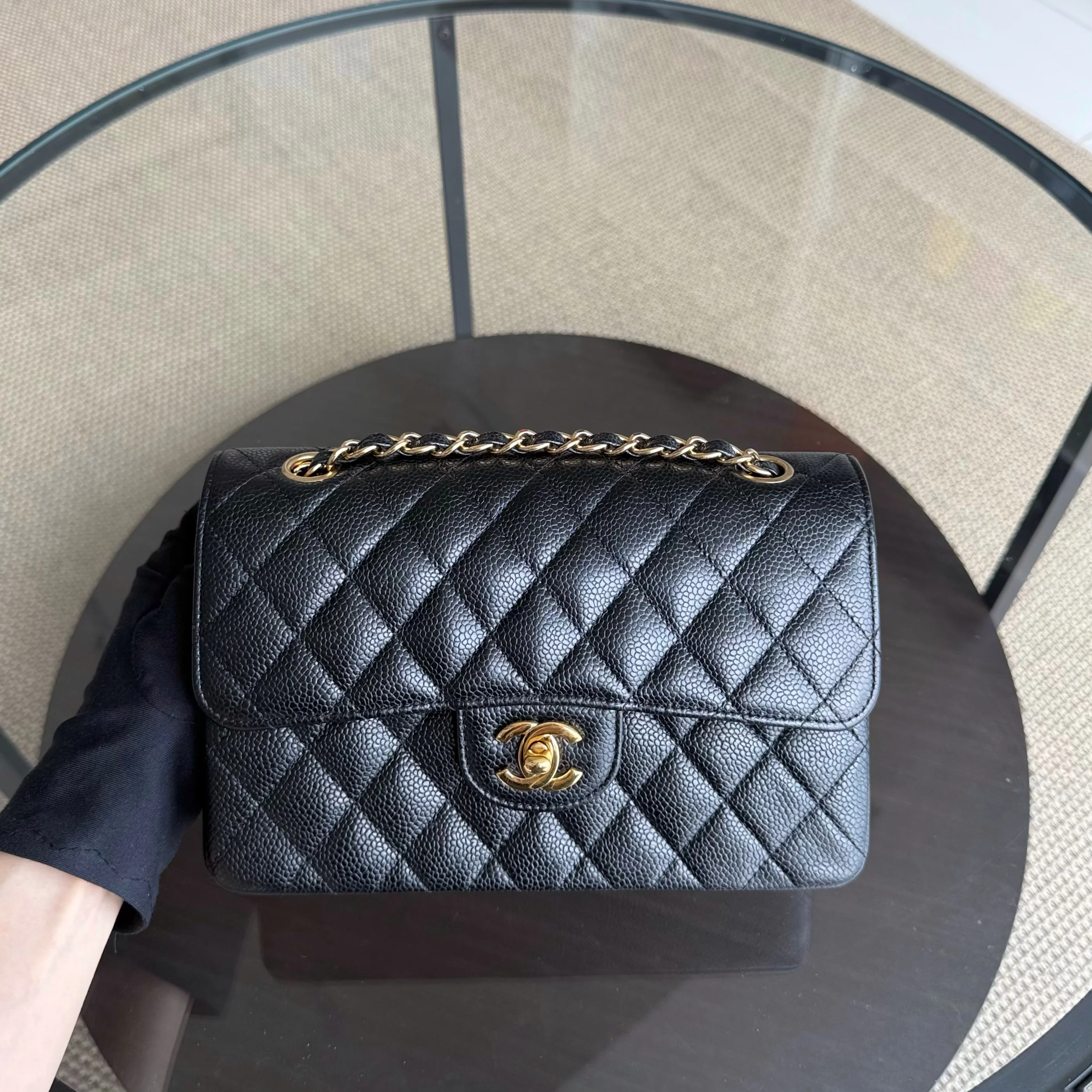 Chanel Classic Flap Small - Caviar 23CM Quilted Black Gold Hardware