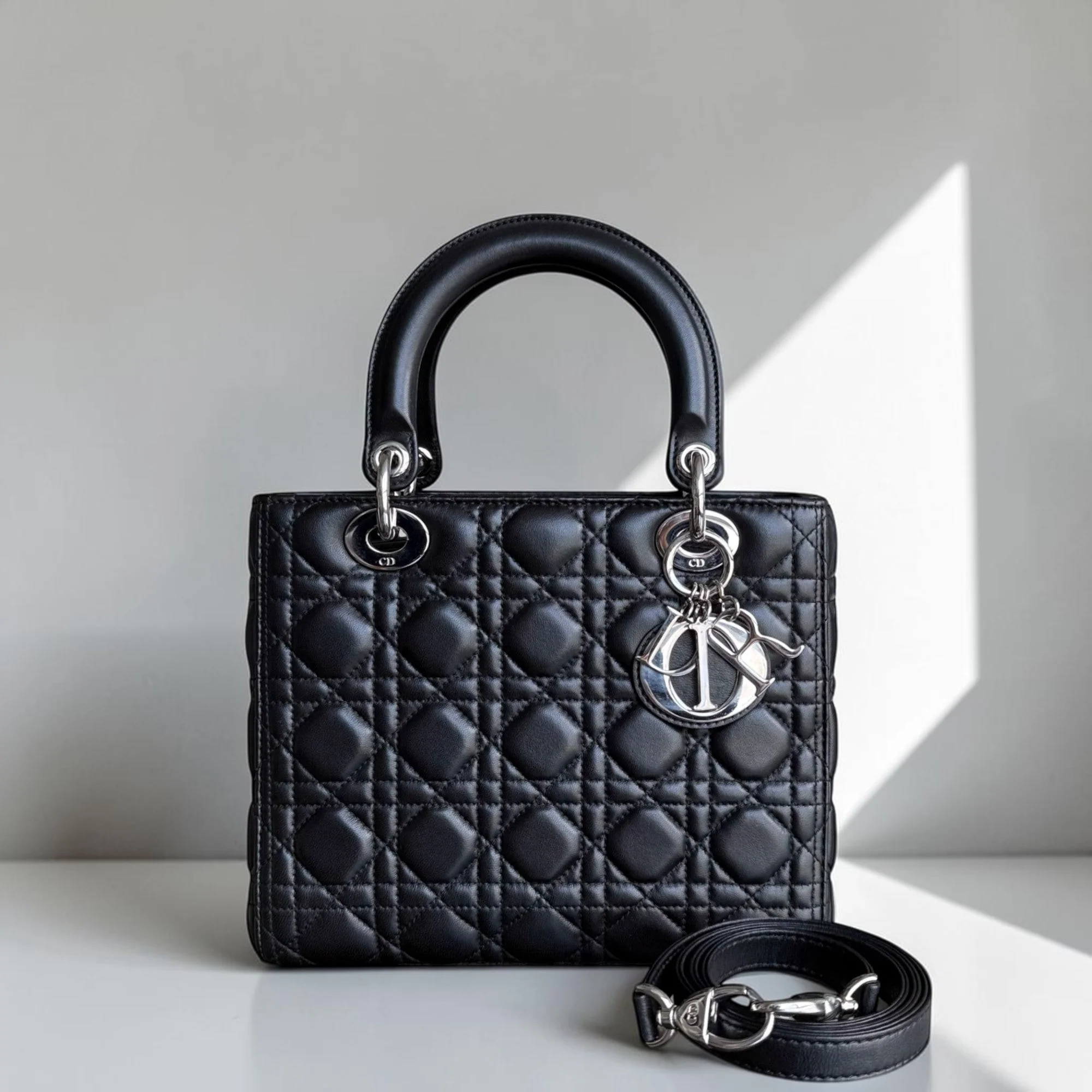 Dior Lady Medium - Cannage Lambskin Black Silver Hardware