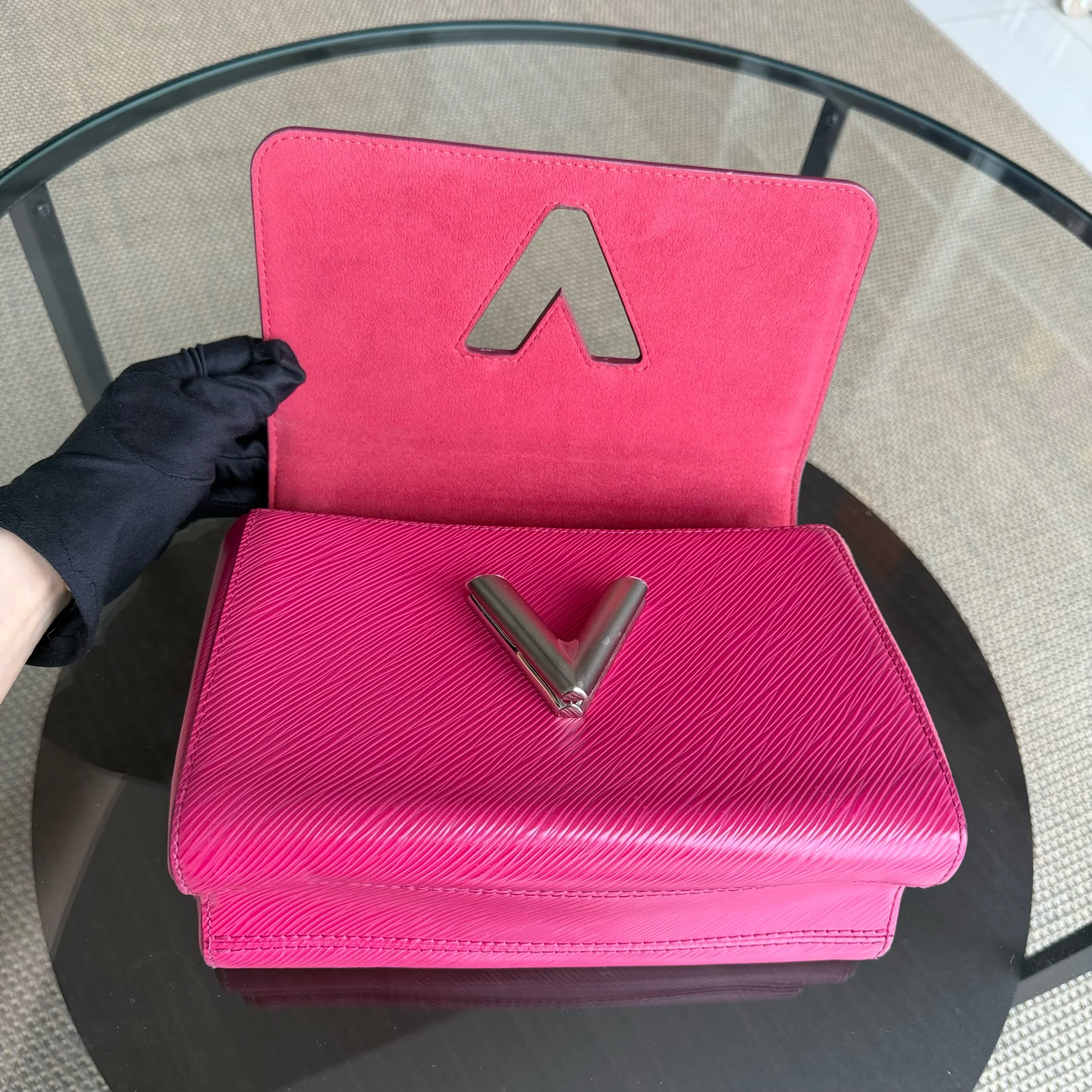 Louis Vuitton Twist Medium MM - EPI Leather Pink Silver Hardware