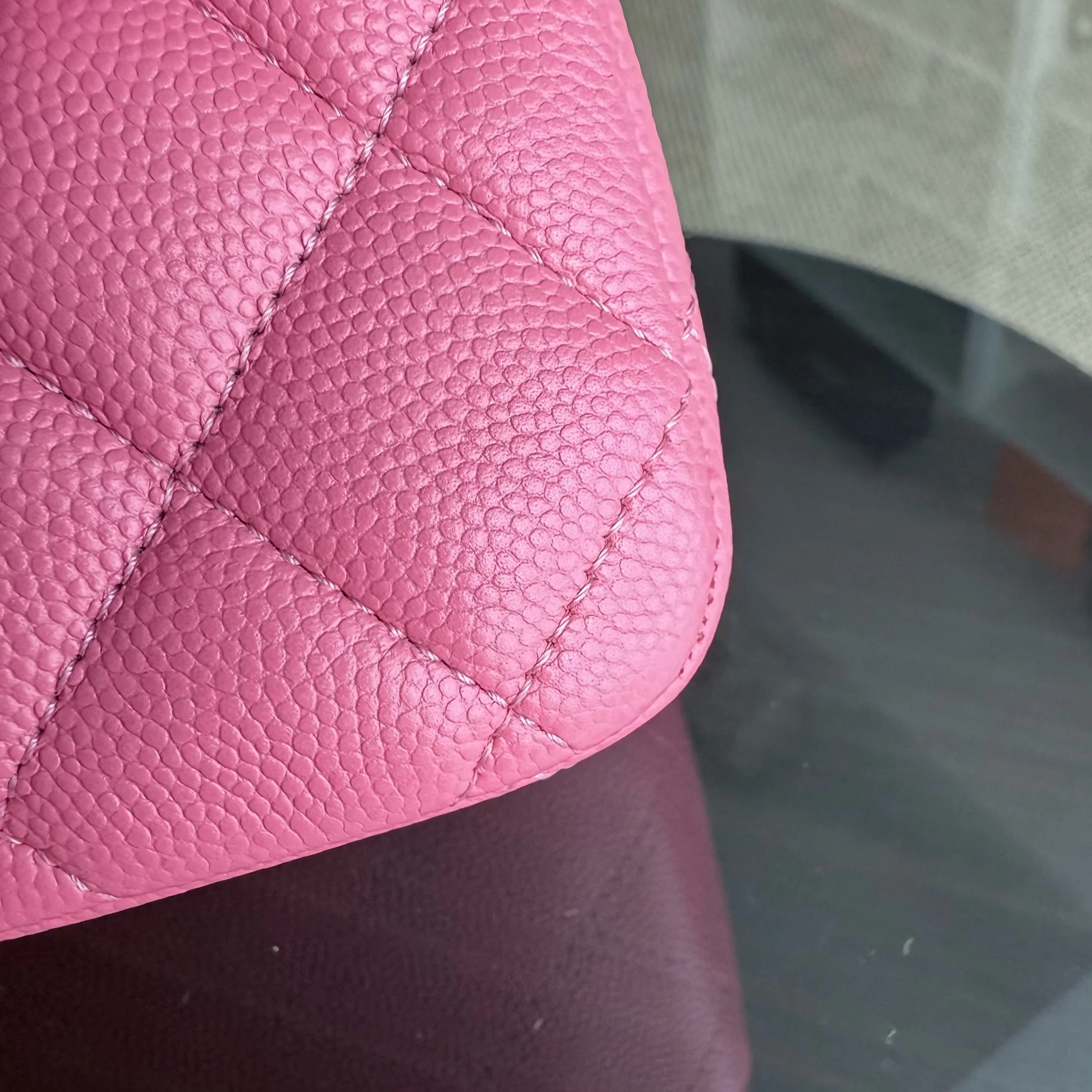 Chanel Classic Flap Medium - Caviar 25CM Quilted Grained Calfskin Pink Gold Hardware Series 28