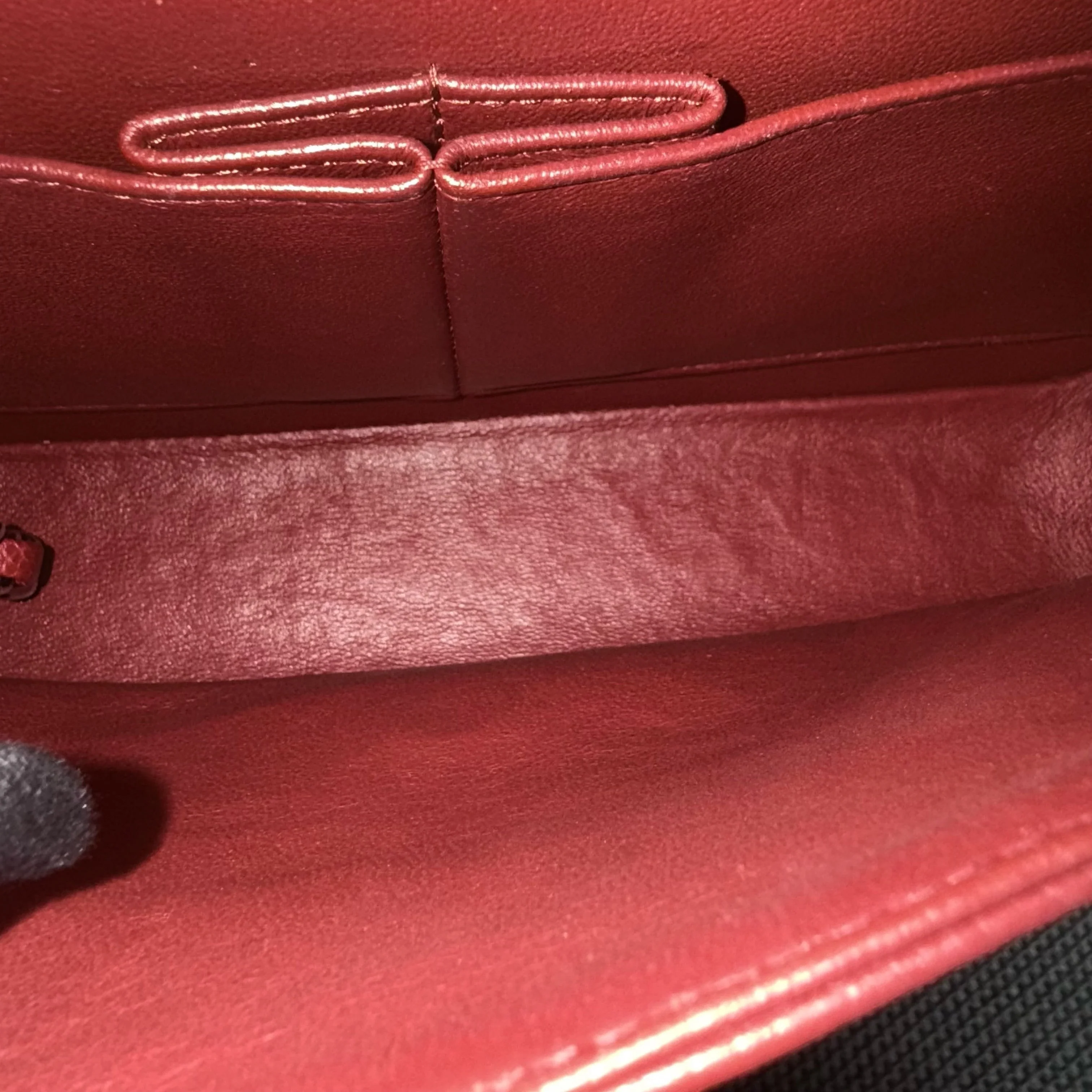 Chanel Classic Flap Medium - Caviar 25CM Quilted Grained Calfskin Dark Red Silver Hardware Series 16