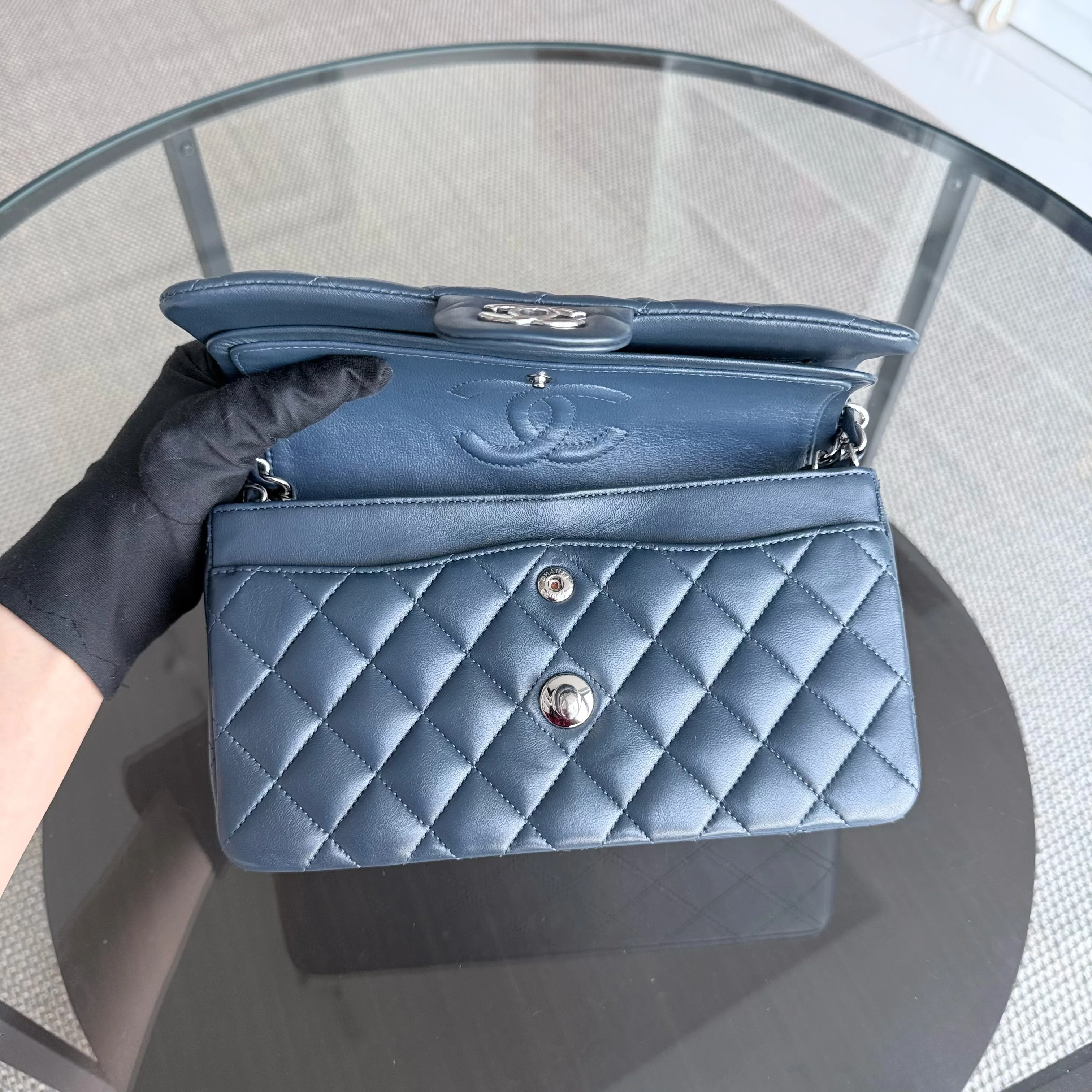 Chanel Classic Flap Small - Lambskin 23CM Dark Blue Silver Hardware Series 26