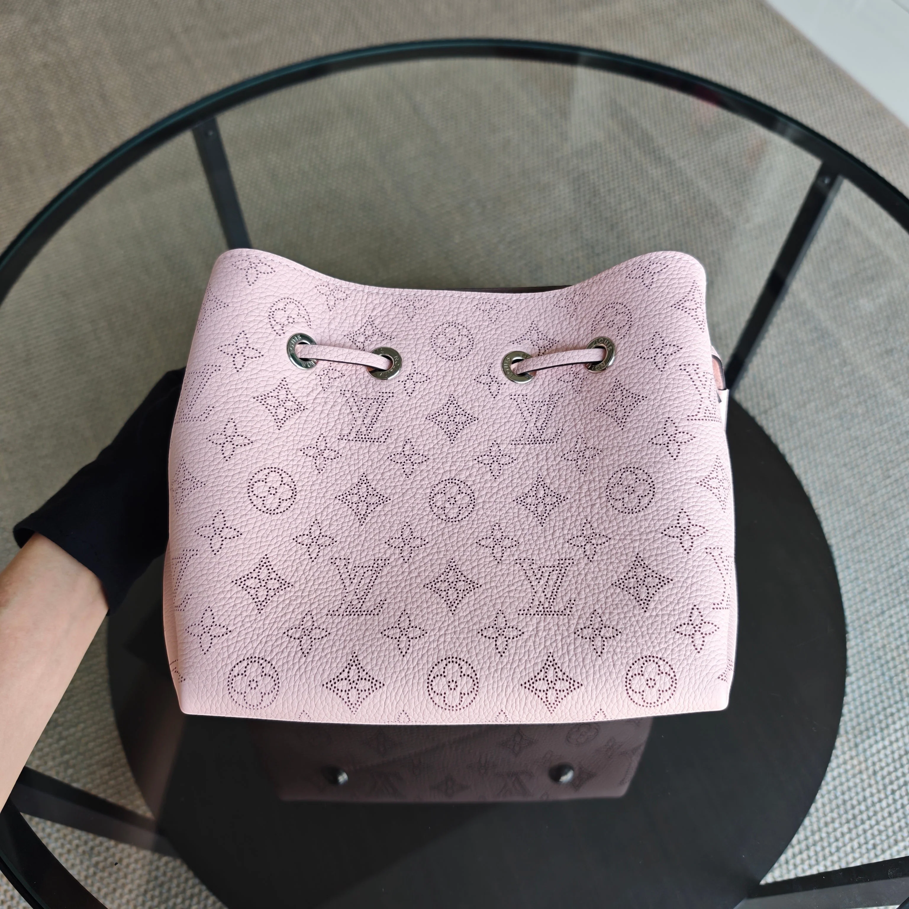 LOUIS VUITON Bella Bucket Bag Sakura Pink Calfskin Gold Hardware