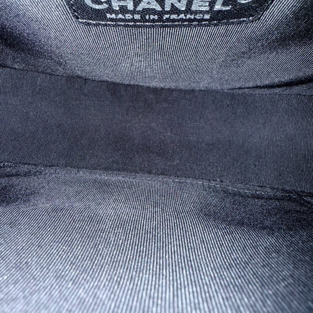 Chanel Boy New Medium - 28CM Quilted Lambskin Black Silver Hardware Series 23