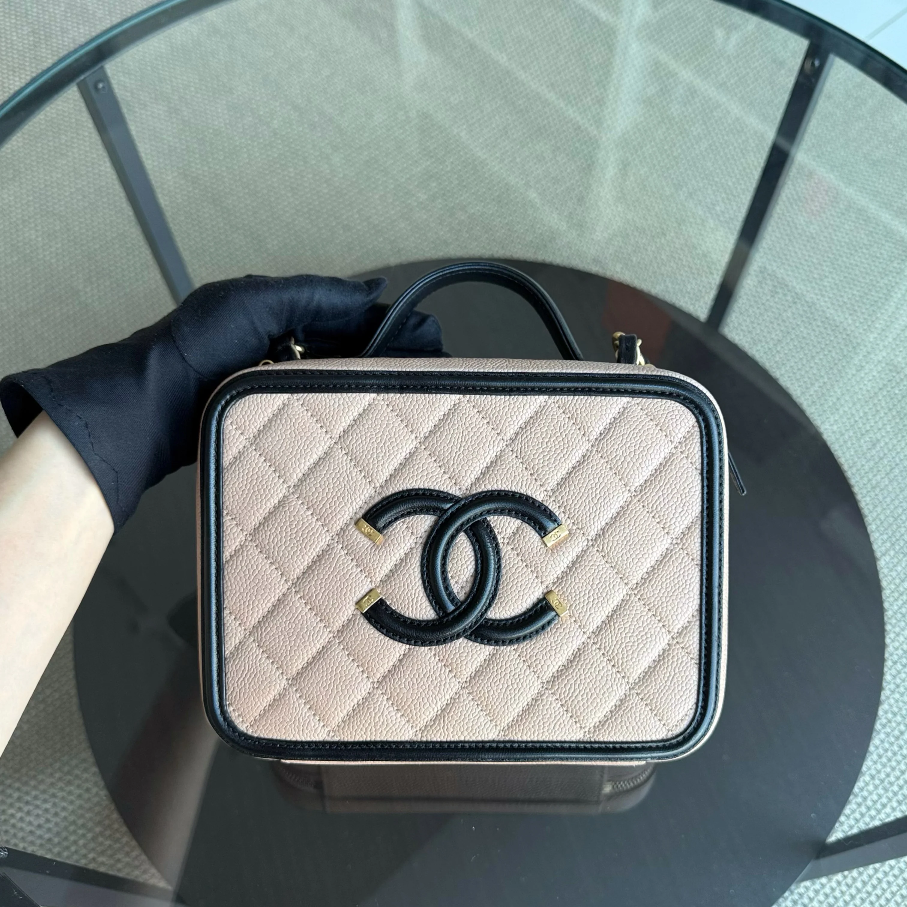 Chanel Vanity Case Filigree Medium - Caviar Grained Calfskin Black Beige Series 23