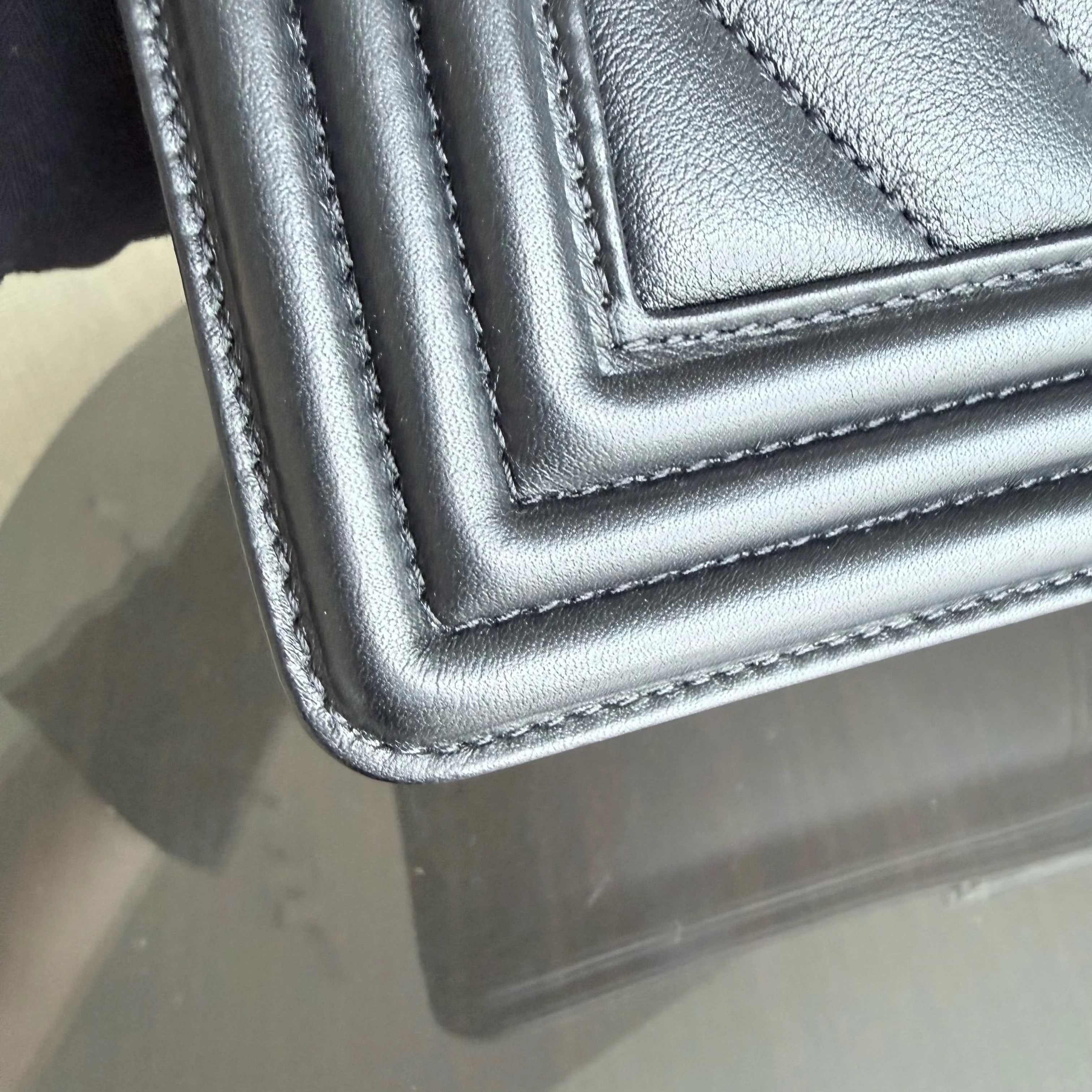 Chanel Boy Medium - 25CM Chevron Calfskin Black Ruthenium Silver Hardware