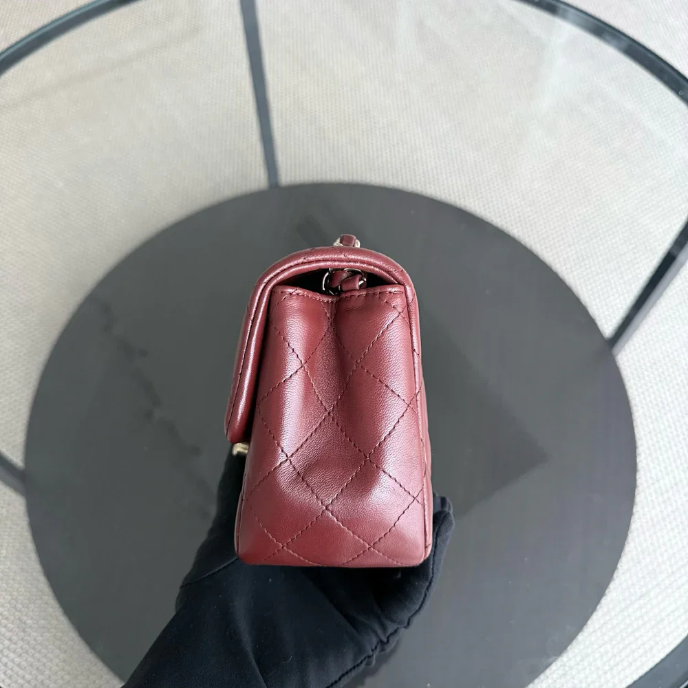 Chanel Classic Flap Mini Square - 17CM Quilted Lambskin Burgundy Gold Hardware Series 24