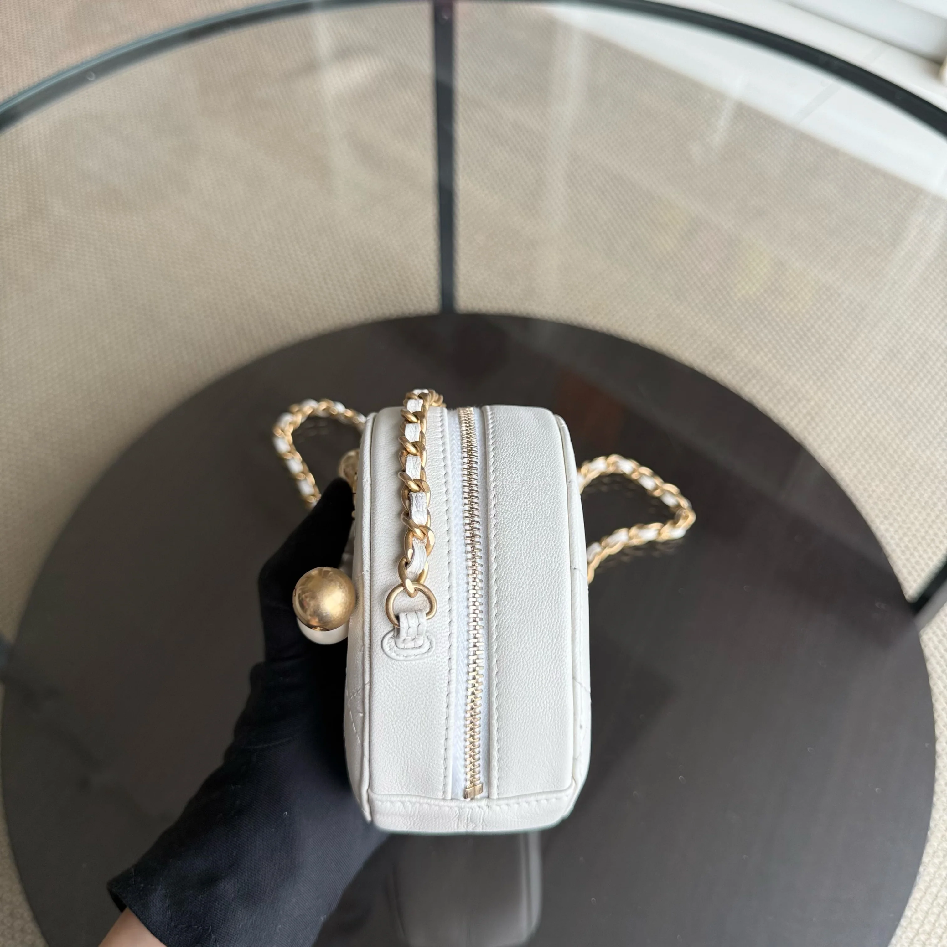 Chanel Pearl Round Clutch with Chain White Calfskin Aged Gold Hardware 29