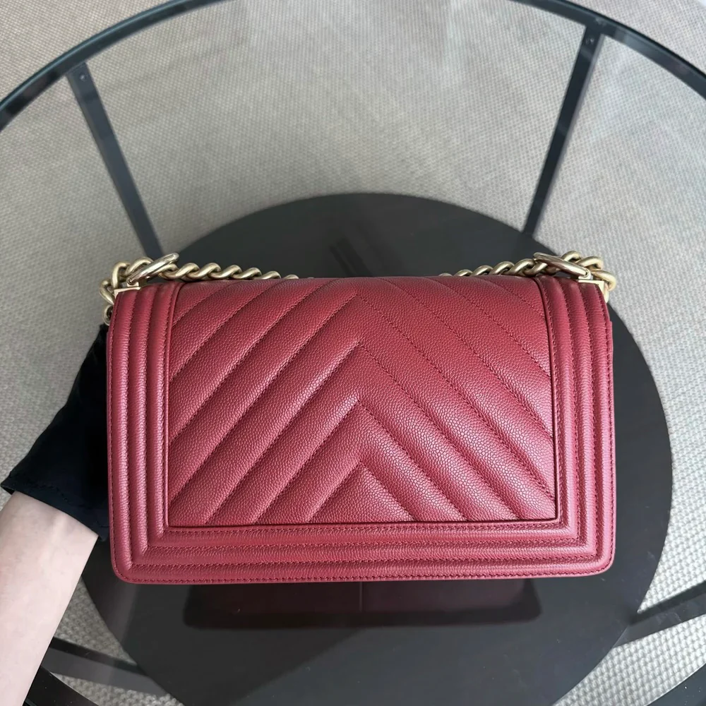 Chanel Boy Medium - 25CM Chevron Red Gold Hardware Series 25