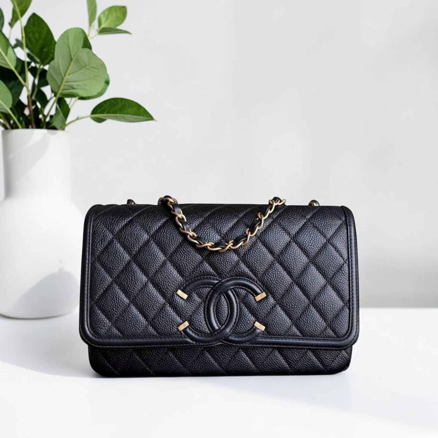 Chanel Filigree CC Medium - 25CM Caviar Quilted Grained Calfskin Black Gold Hardware Series 24