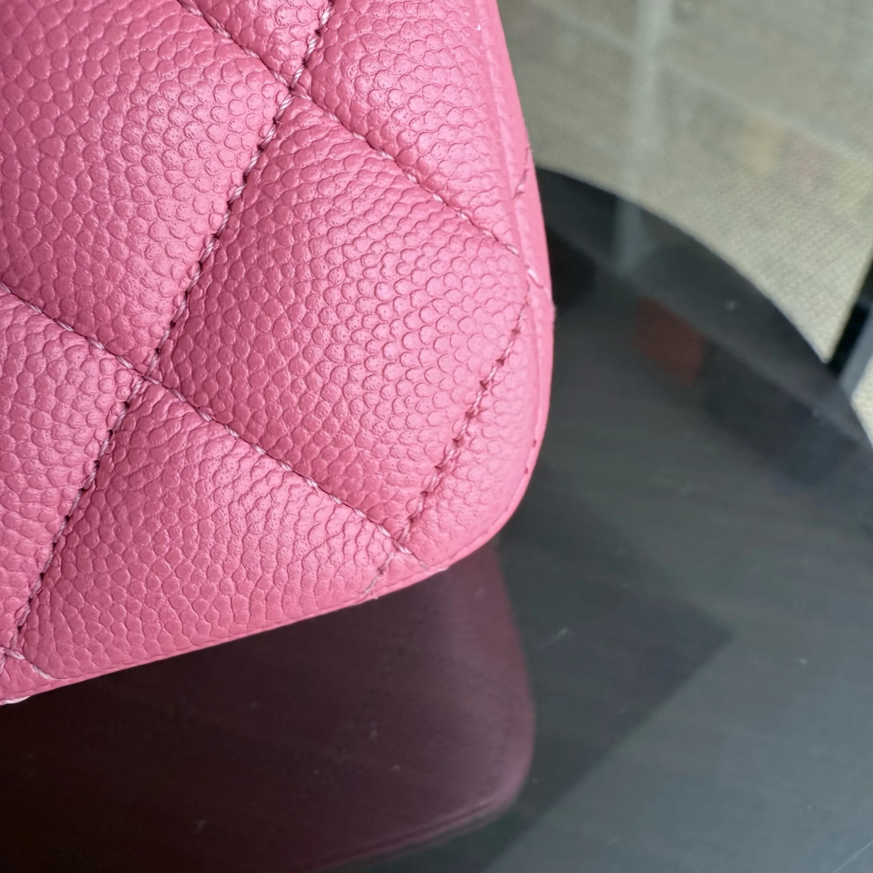 Chanel Classic Flap Medium - Caviar 25CM Quilted Grained Calfskin Pink Gold Hardware Series 28