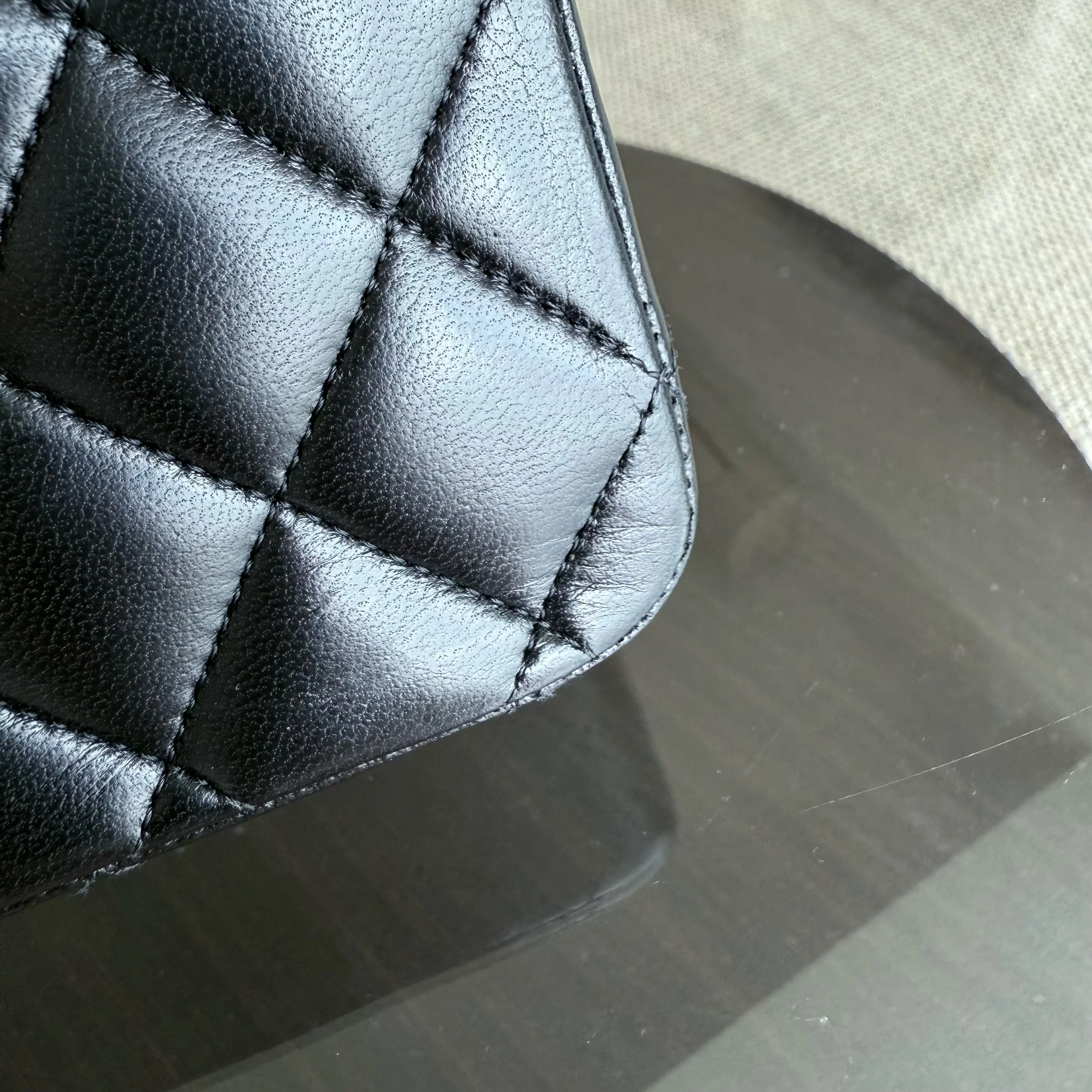 Chanel Classic Flap Medium - 25CM Quilted Lambskin Black Gold Hardware