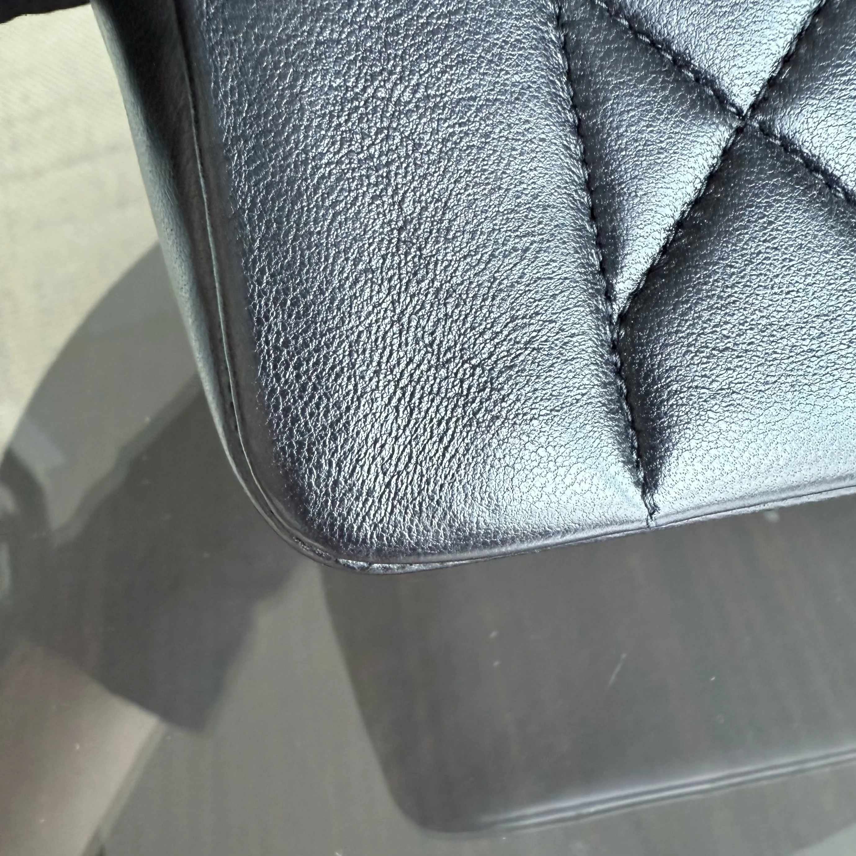 Chanel Diana Medium Vintage - Quilted Lambskin Black Gold Hardware Series 2