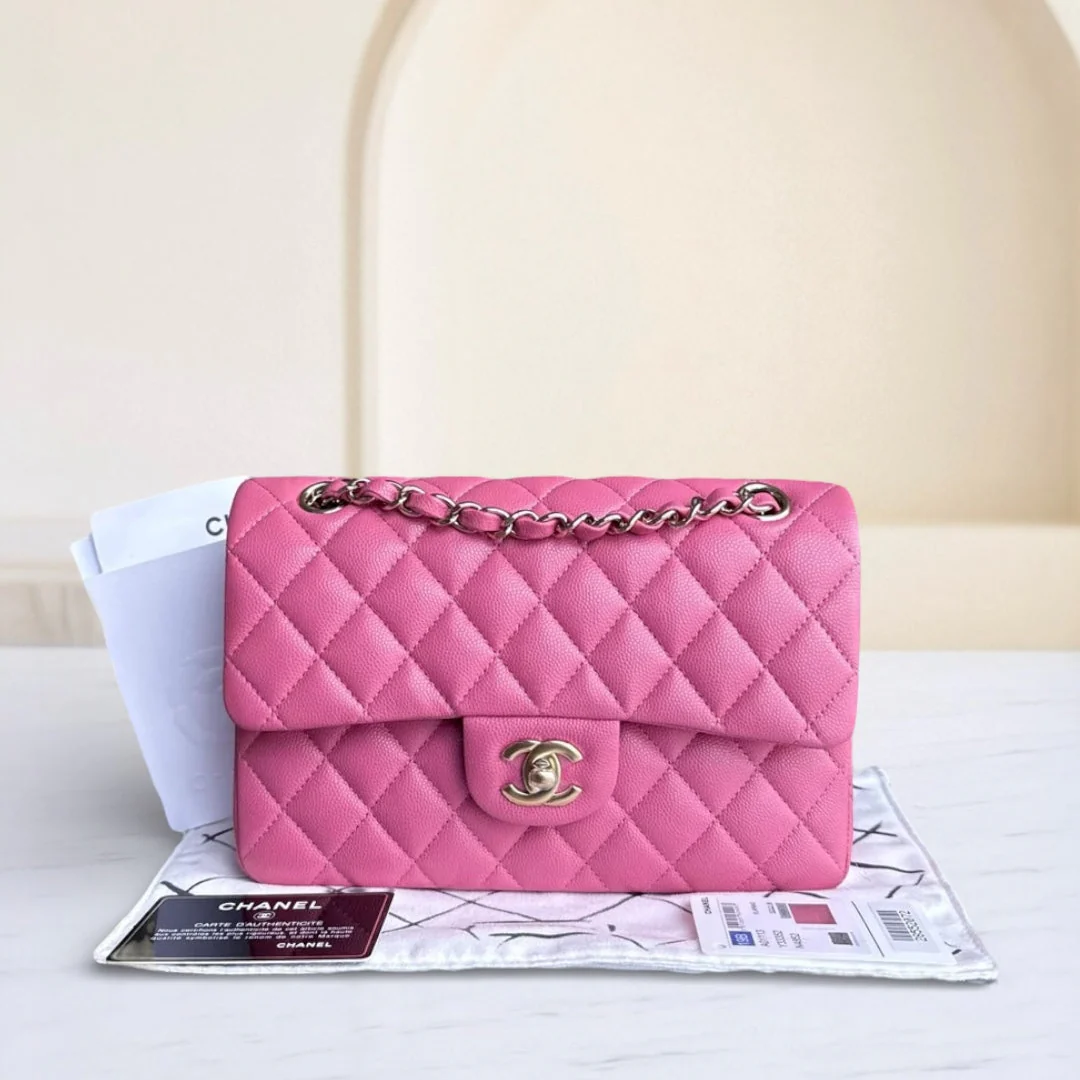 Chanel Classic Flap Small - Caviar 23CM Quilted Grained Calfskin Pink Gold Hardware Series 28
