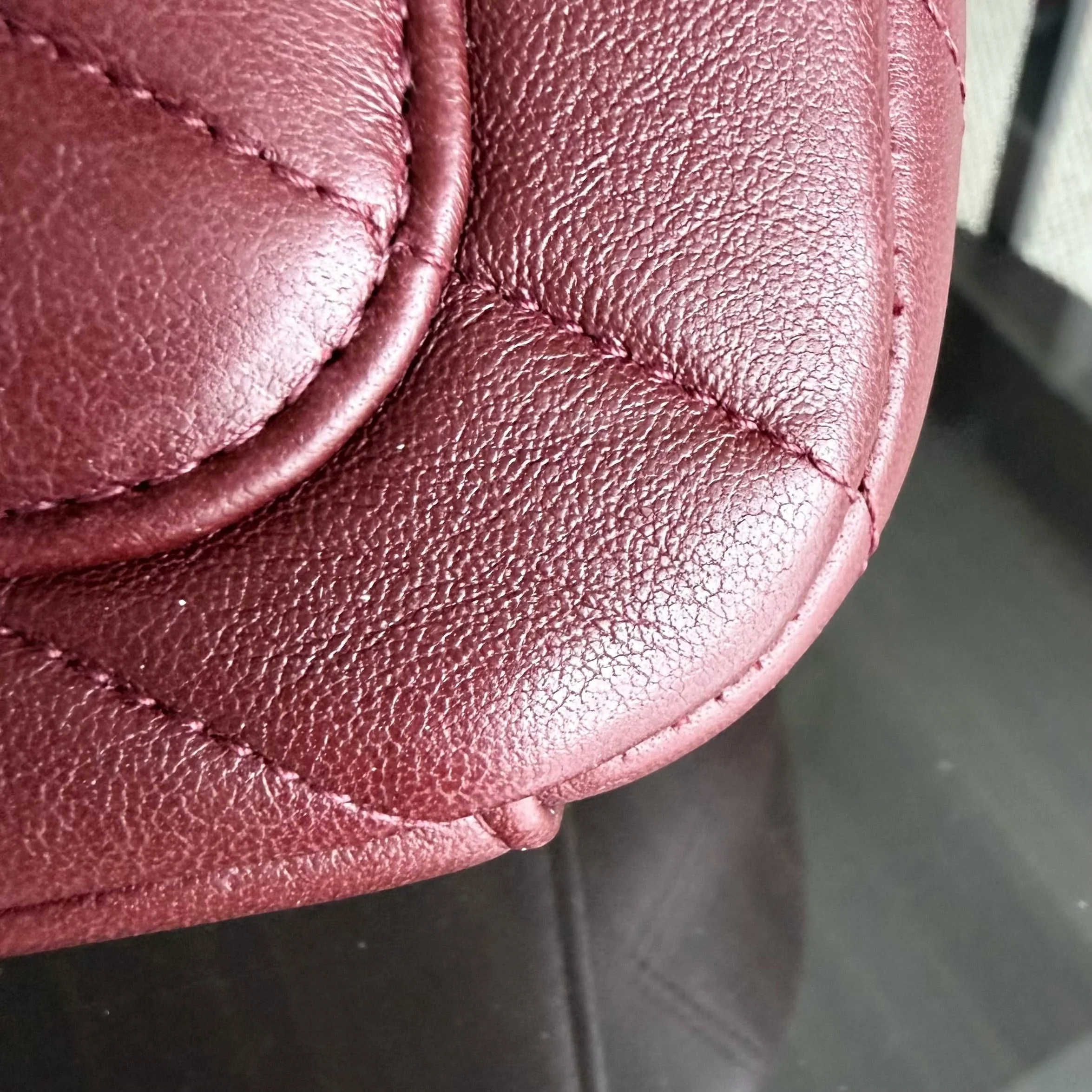 Chanel Flap - 22CM Chevron Calfskin Burgundy Gold Hardware Series 22