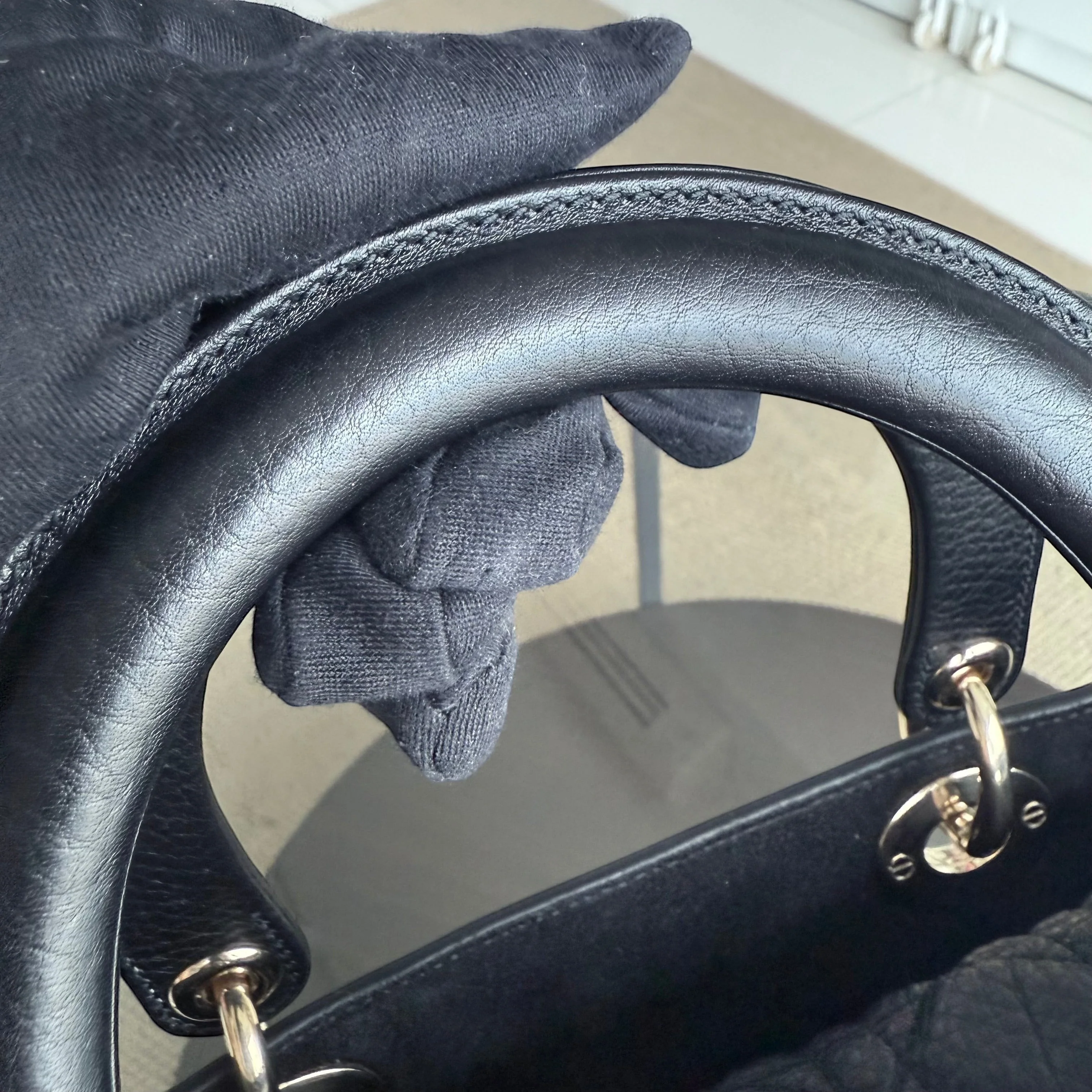 *Flap, Grained Calfskin* Lady Large Flap Grained Calfskin Cannage Black GHW