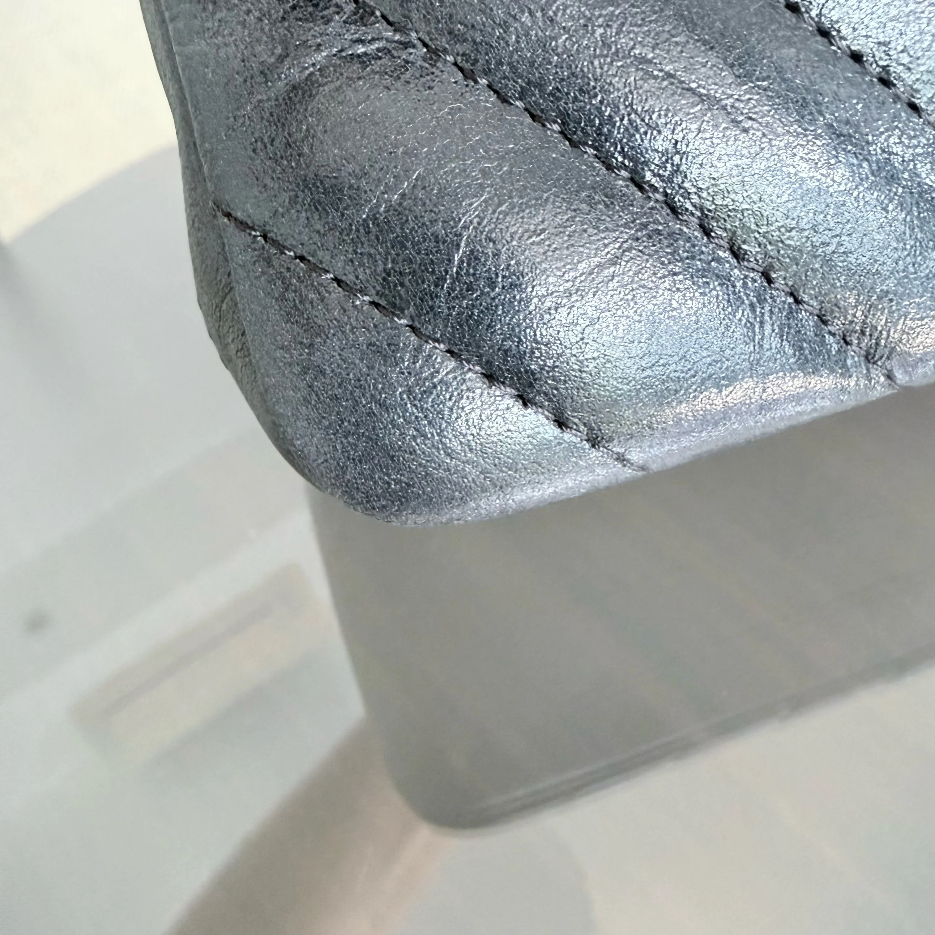 Chanel Classic Flap Small - Calfskin 23CM Quilted Black Gold Hardware Series 26