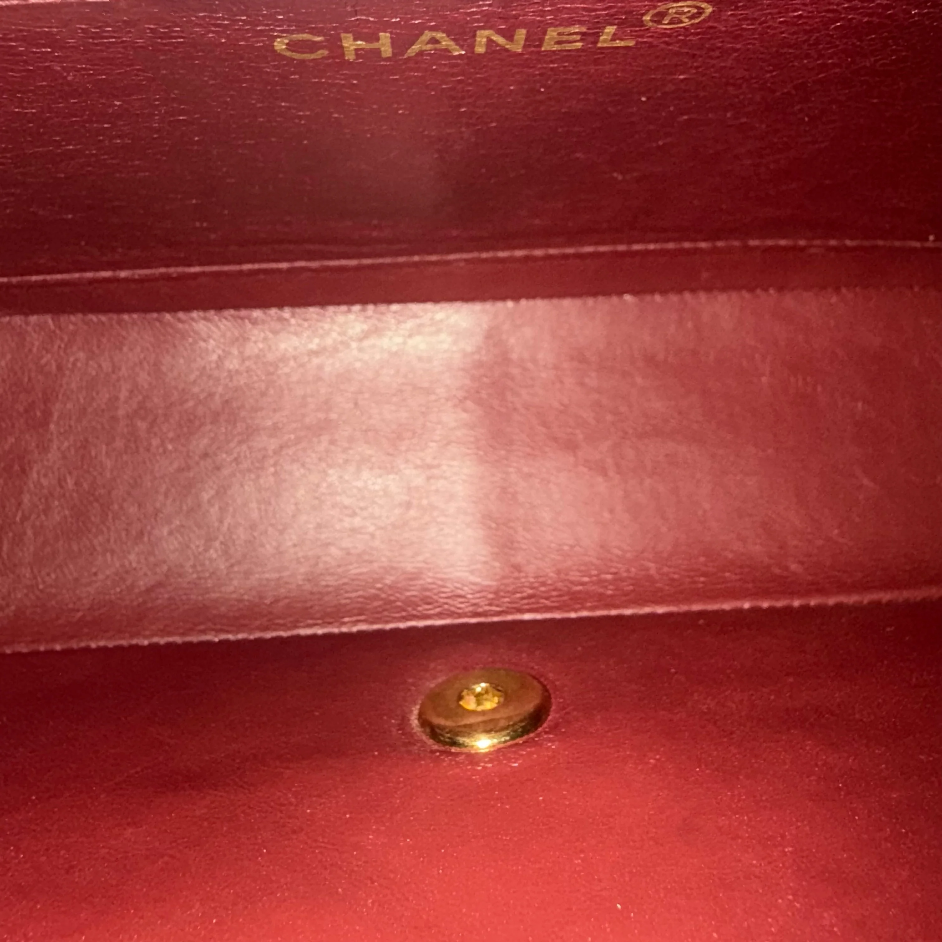 Chanel Diana Medium Vintage - Quilted Lambskin Black Gold Hardware Series 2