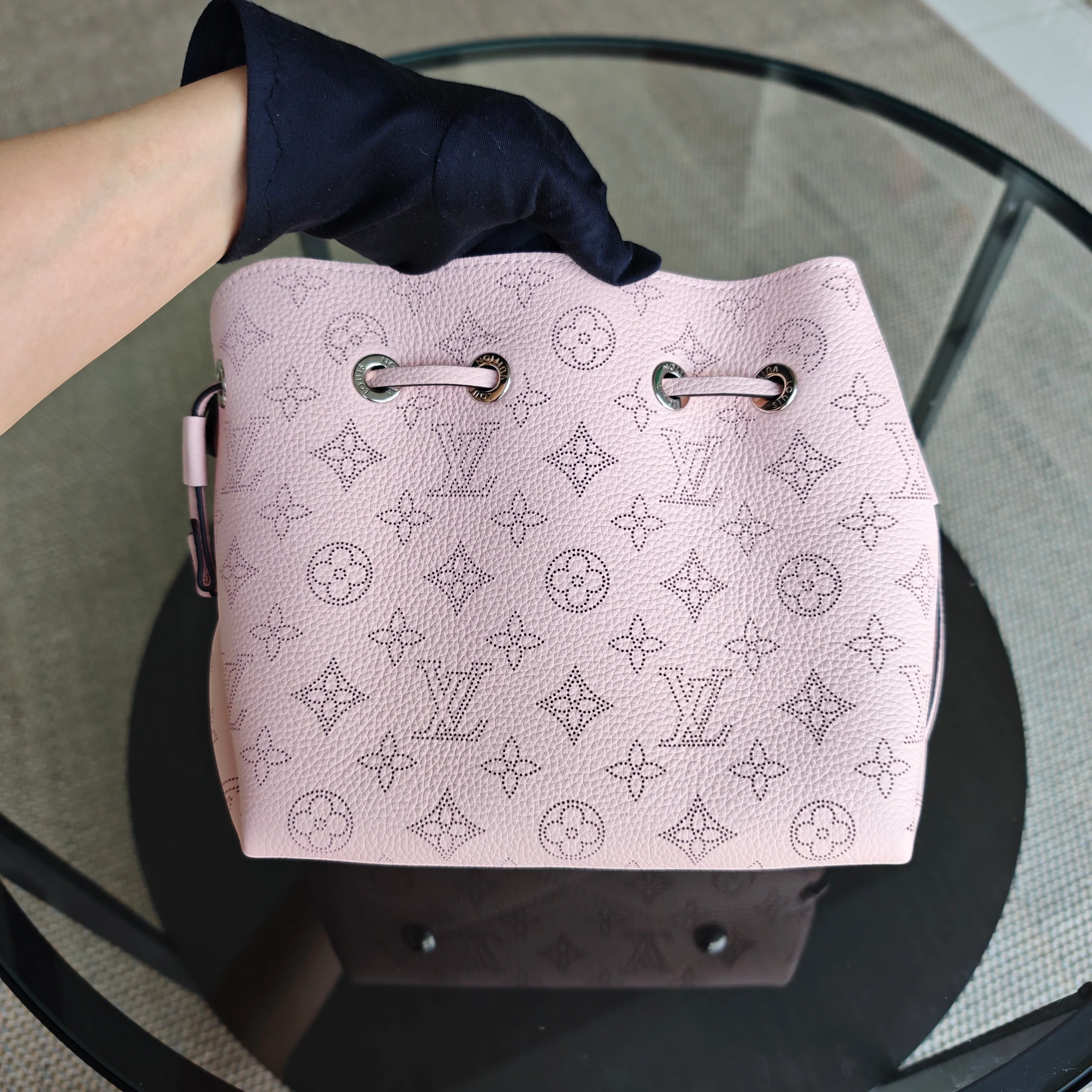 LOUIS VUITON Bella Bucket Bag Sakura Pink Calfskin Gold Hardware