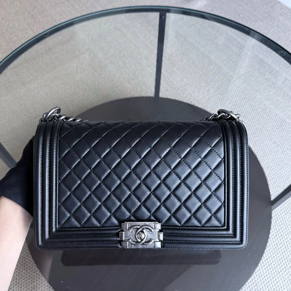 Chanel Boy New Medium - 28CM Quilted Lambskin Black Silver Hardware Series 23