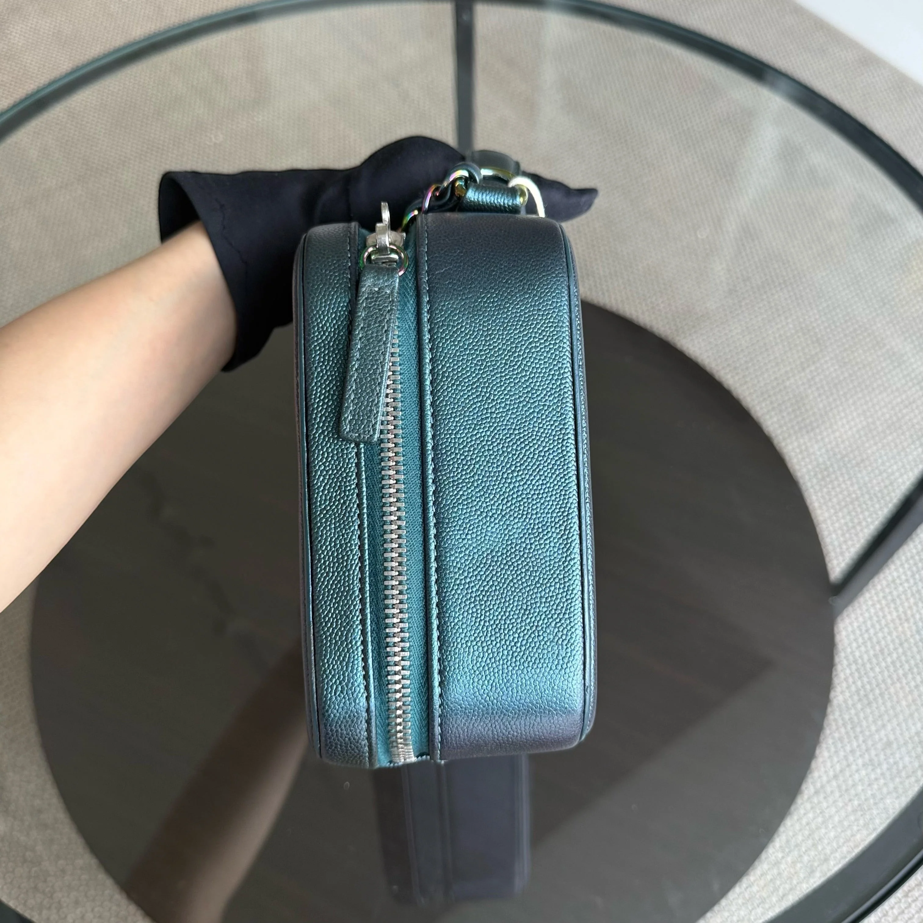 Chanel Filigree Vanity Case Medium - Caviar 21CM Irridiscent Dark Green Gold Hardware Series 26