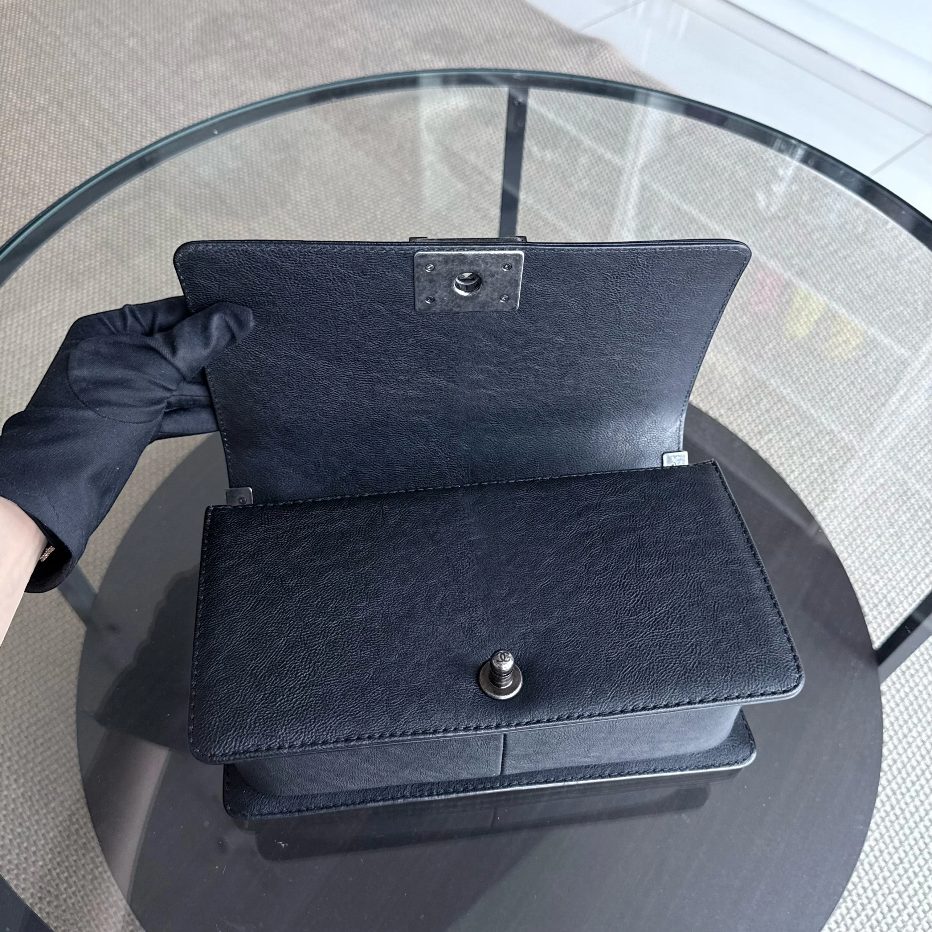 Chanel Boy Handle Old Medium 25CM Black Quilted Caviar With Handle Chain Around Ruthenium Silver Hardware Series 23