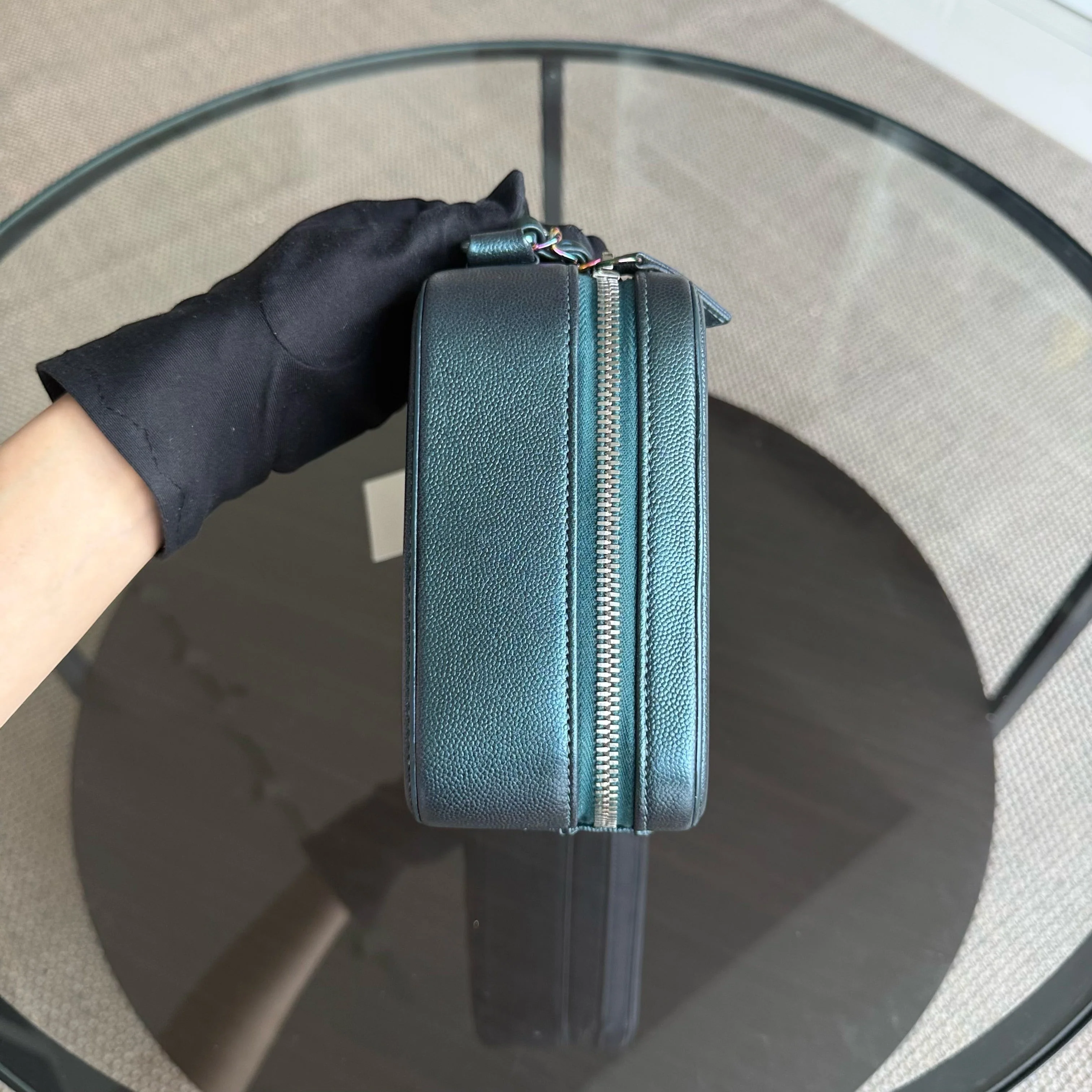 Chanel Filigree Vanity Case Medium - Caviar 21CM Irridiscent Dark Green Gold Hardware Series 26